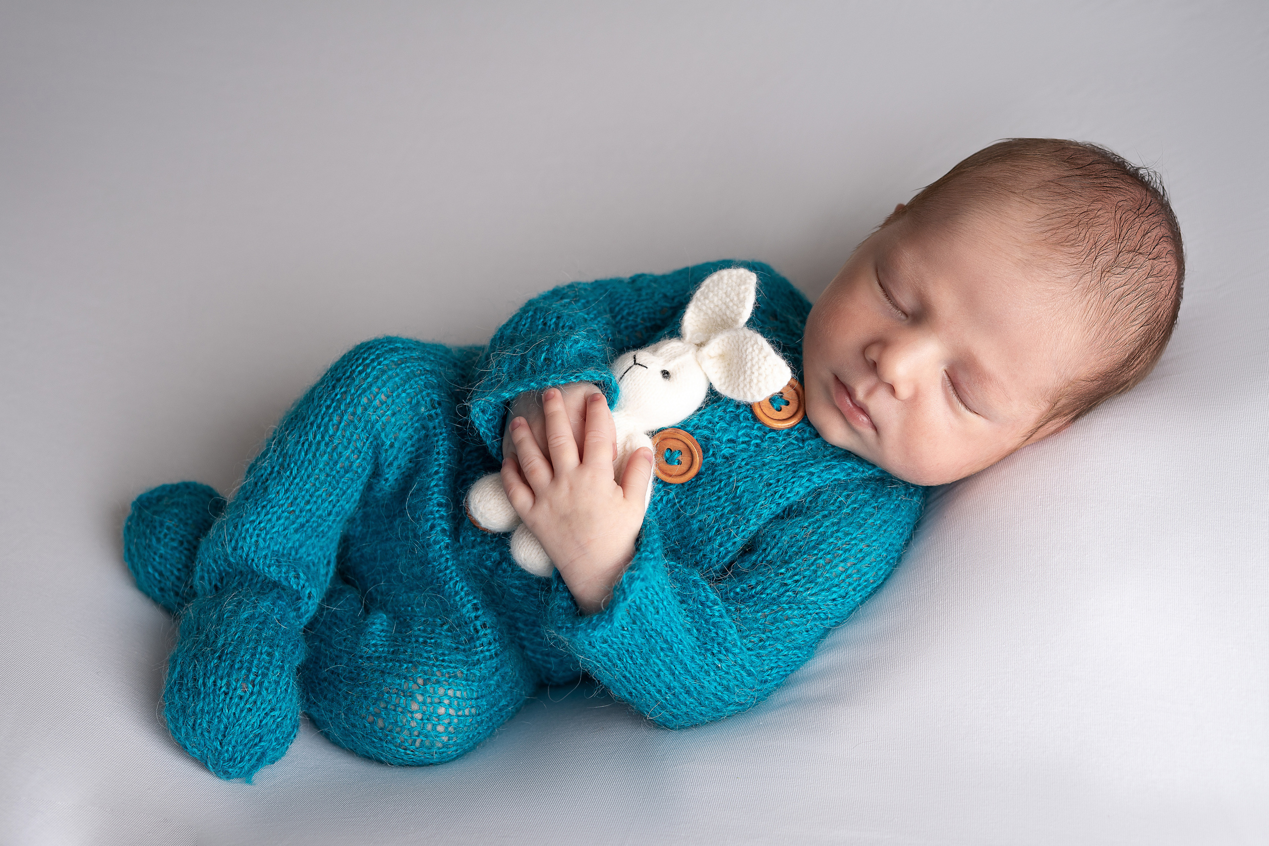 NEWBORN PORTFOLIO. Newborn Photographer and life casting in Dubai Dariya Saeed