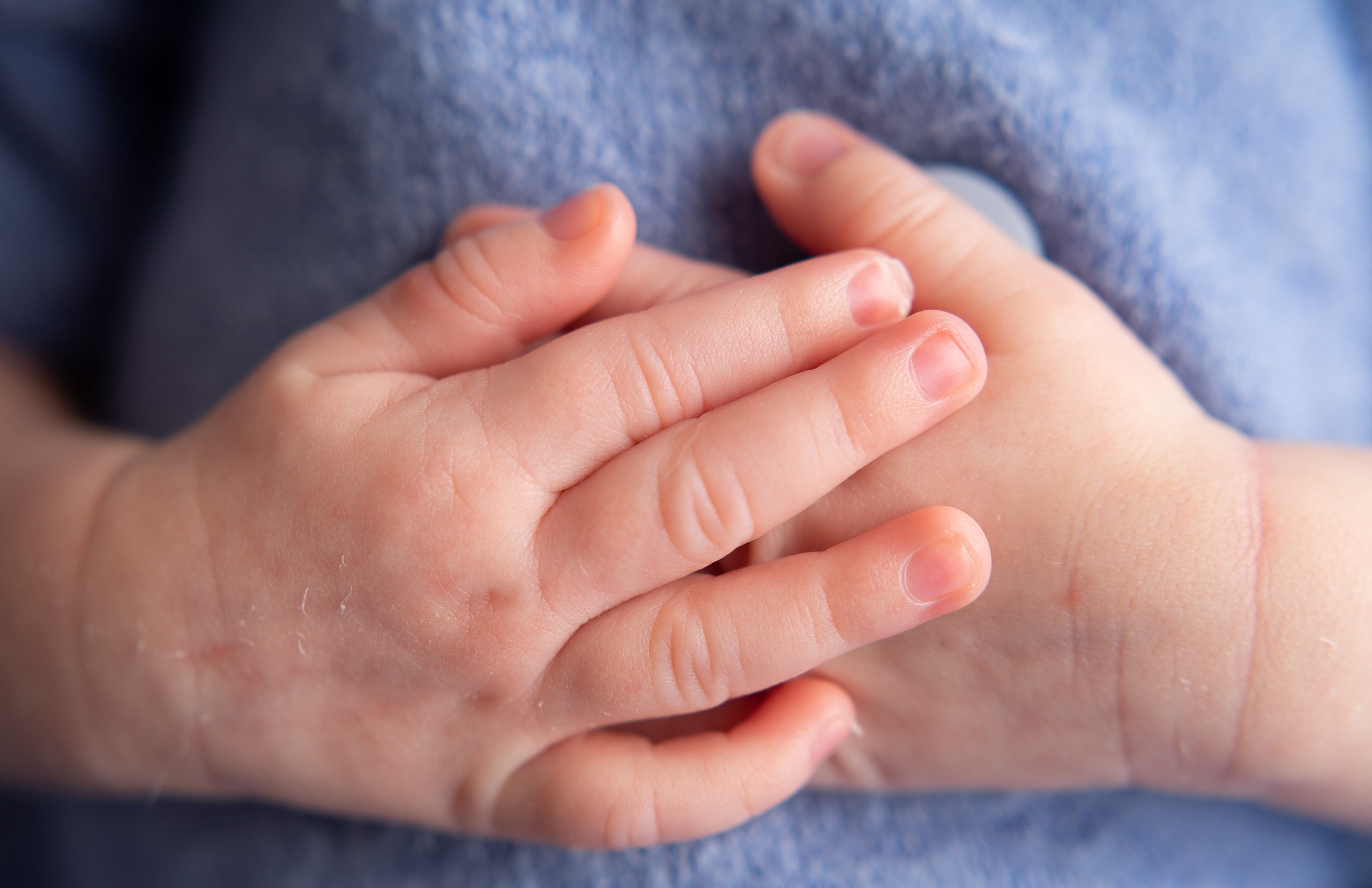 NEWBORN PORTFOLIO. Newborn Photographer and life casting in Dubai Dariya Saeed