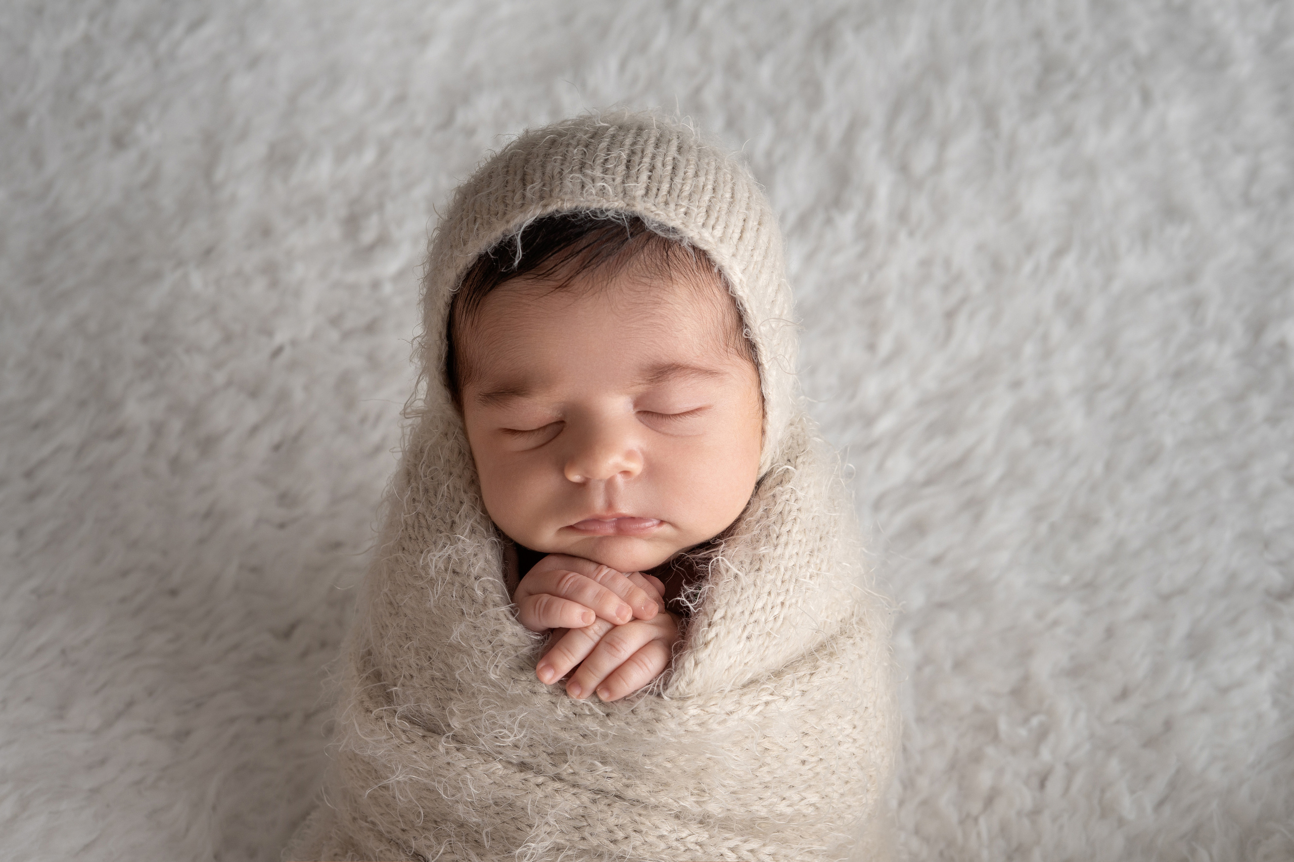 NEWBORN PORTFOLIO. Newborn Photographer and life casting in Dubai Dariya Saeed