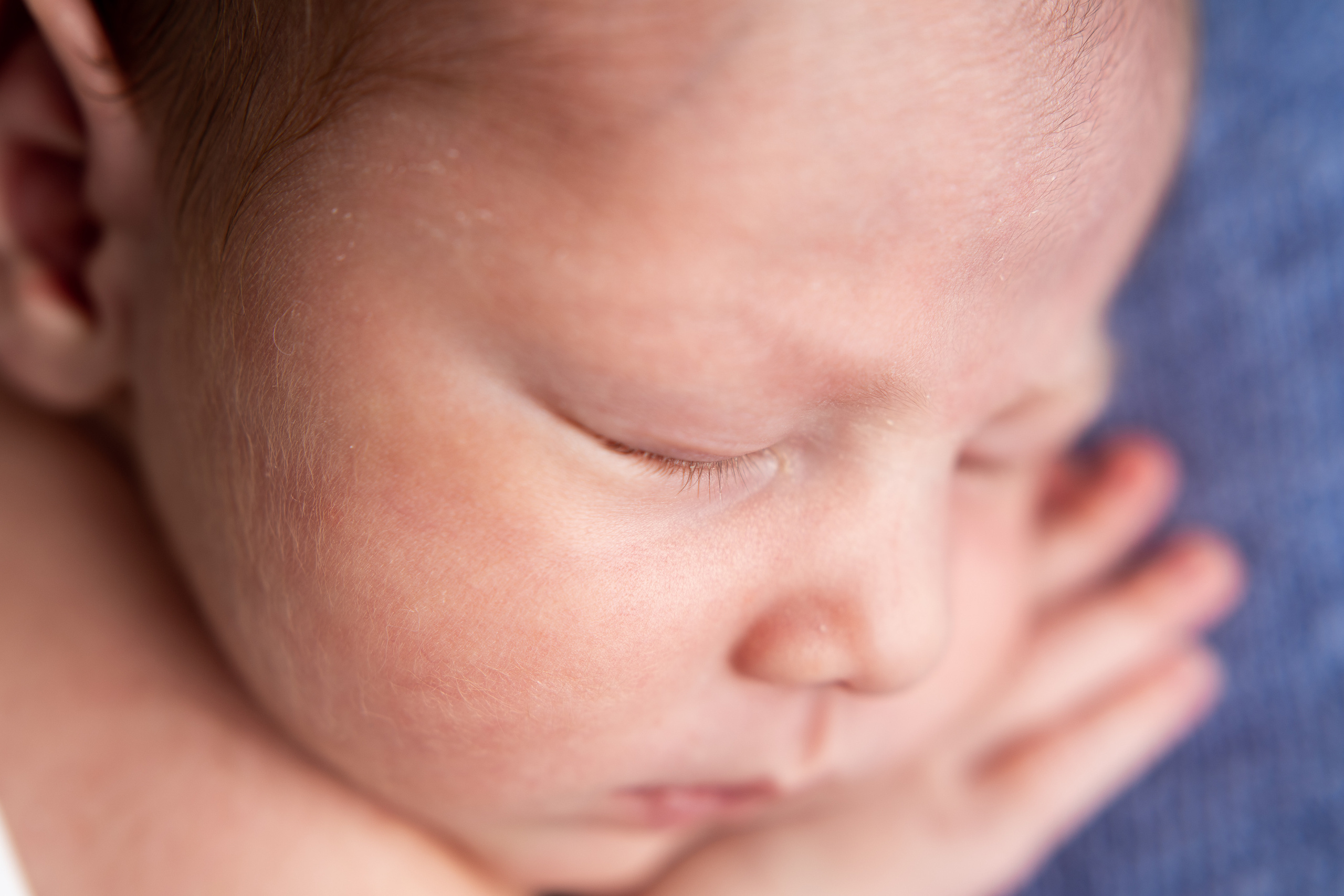 NEWBORN PORTFOLIO. Newborn Photographer and life casting in Dubai Dariya Saeed