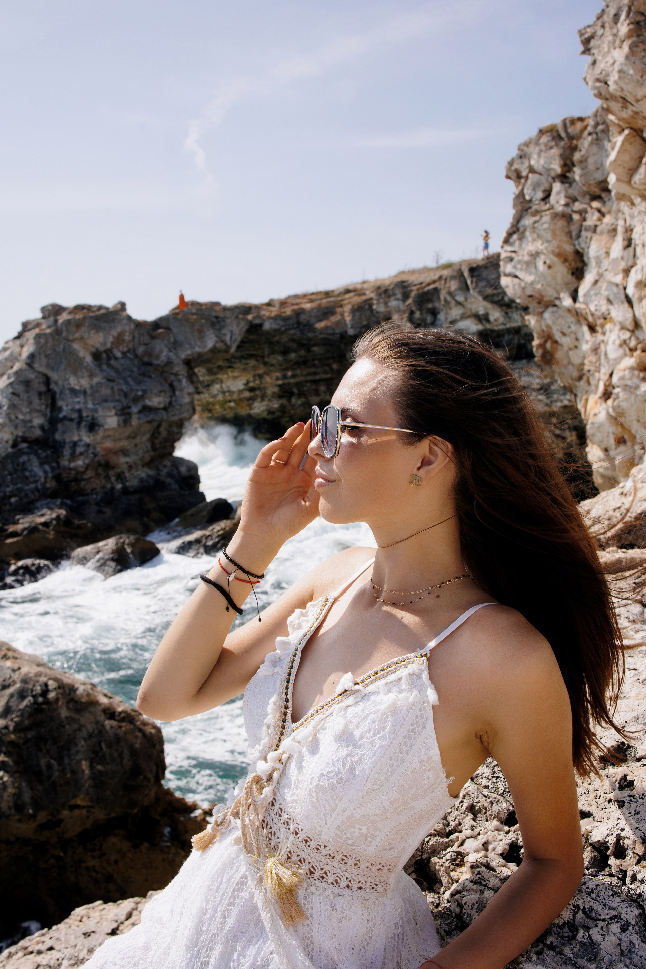 Madalina. Wedding Photographer, based in Iasi, Romania, but will travel all over the globe to make sure you look amazing in all your wedding photos