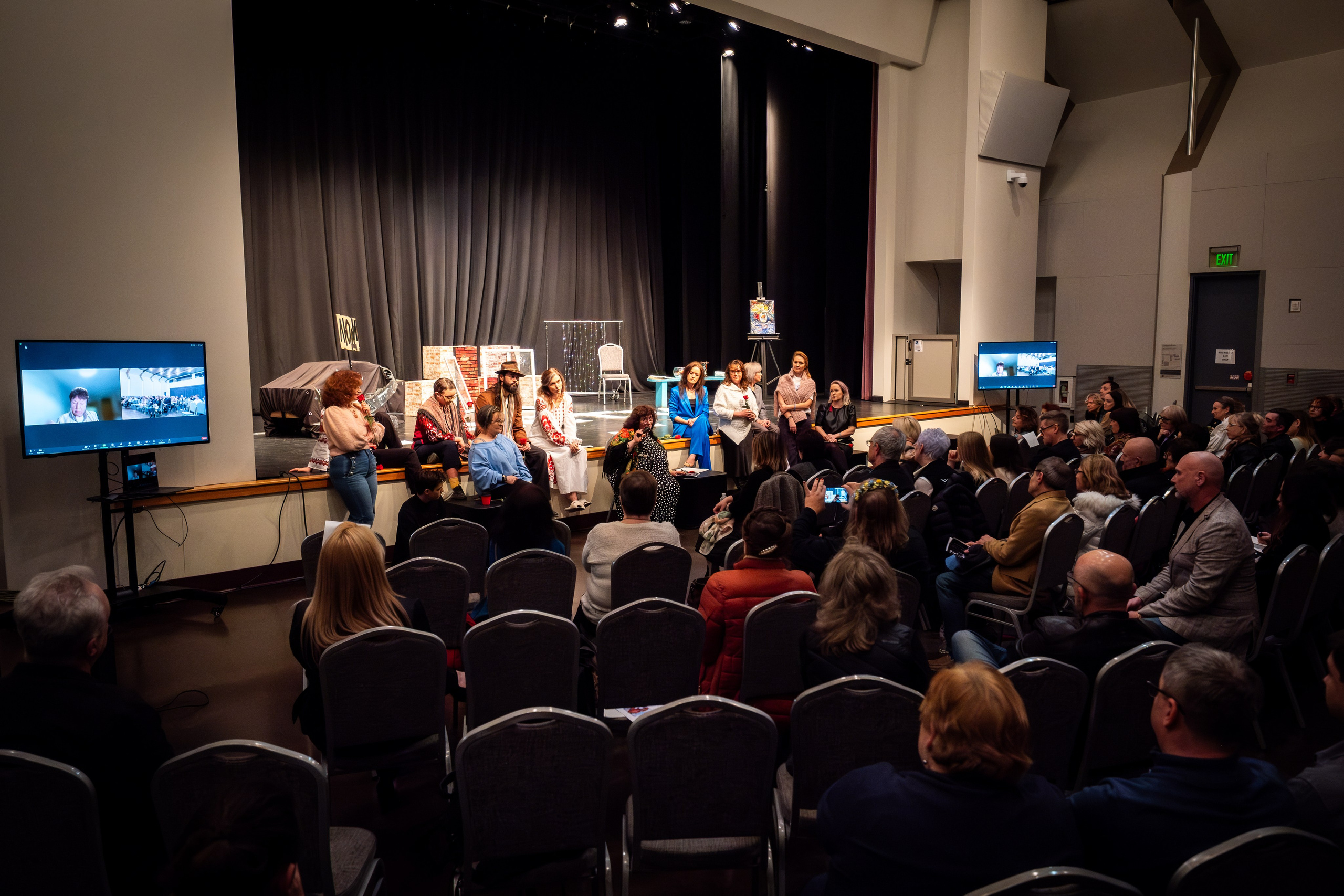 FISH DON'T CRY. Reportage concert portrait photography in the San Francisco Bay Area