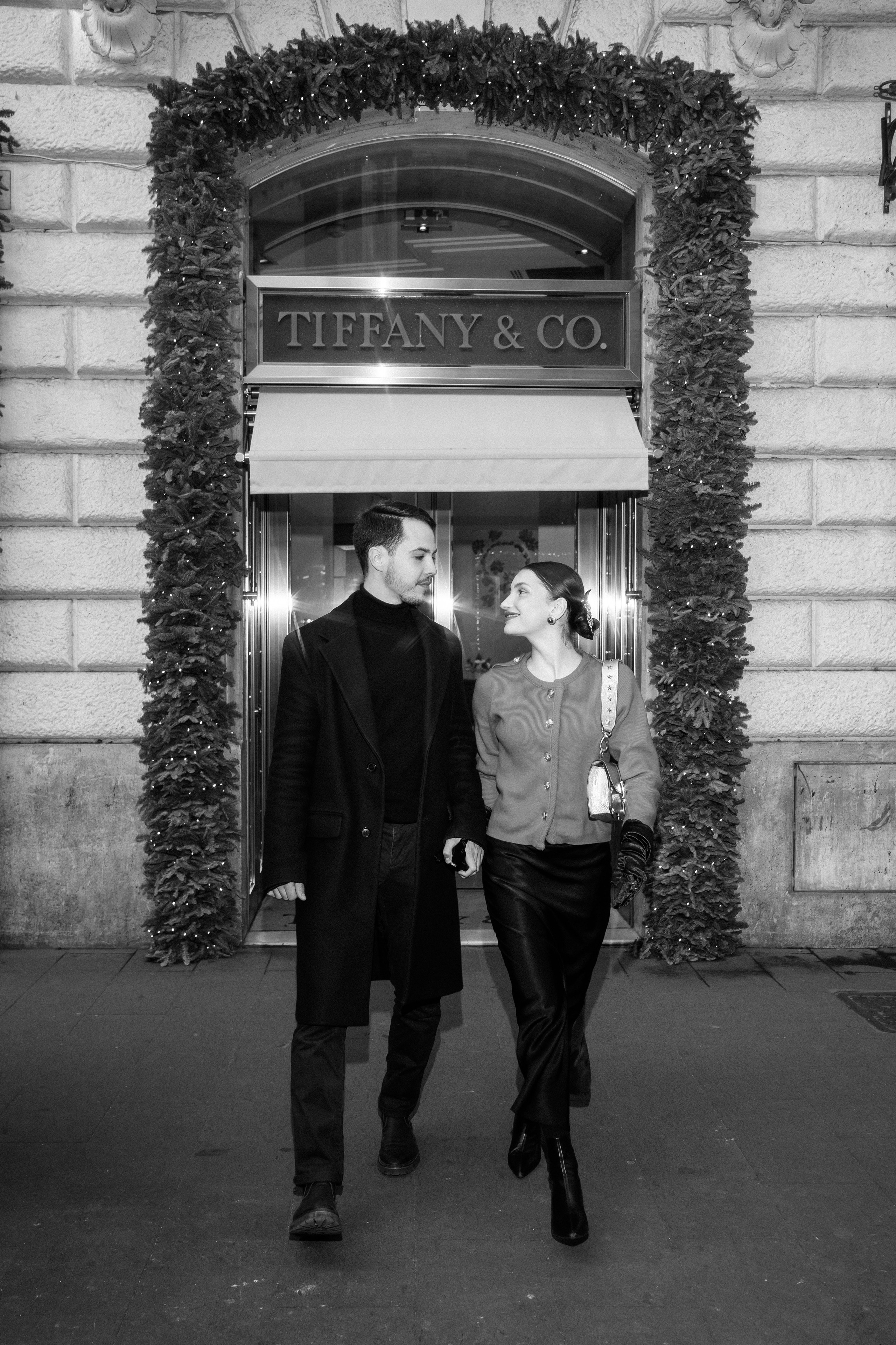 Christmas photoshooting in Rome Couple street christmas shooting Christmast looks style Christmas photoshootingRome christmast Christmas couple looksNew year Photoshooting