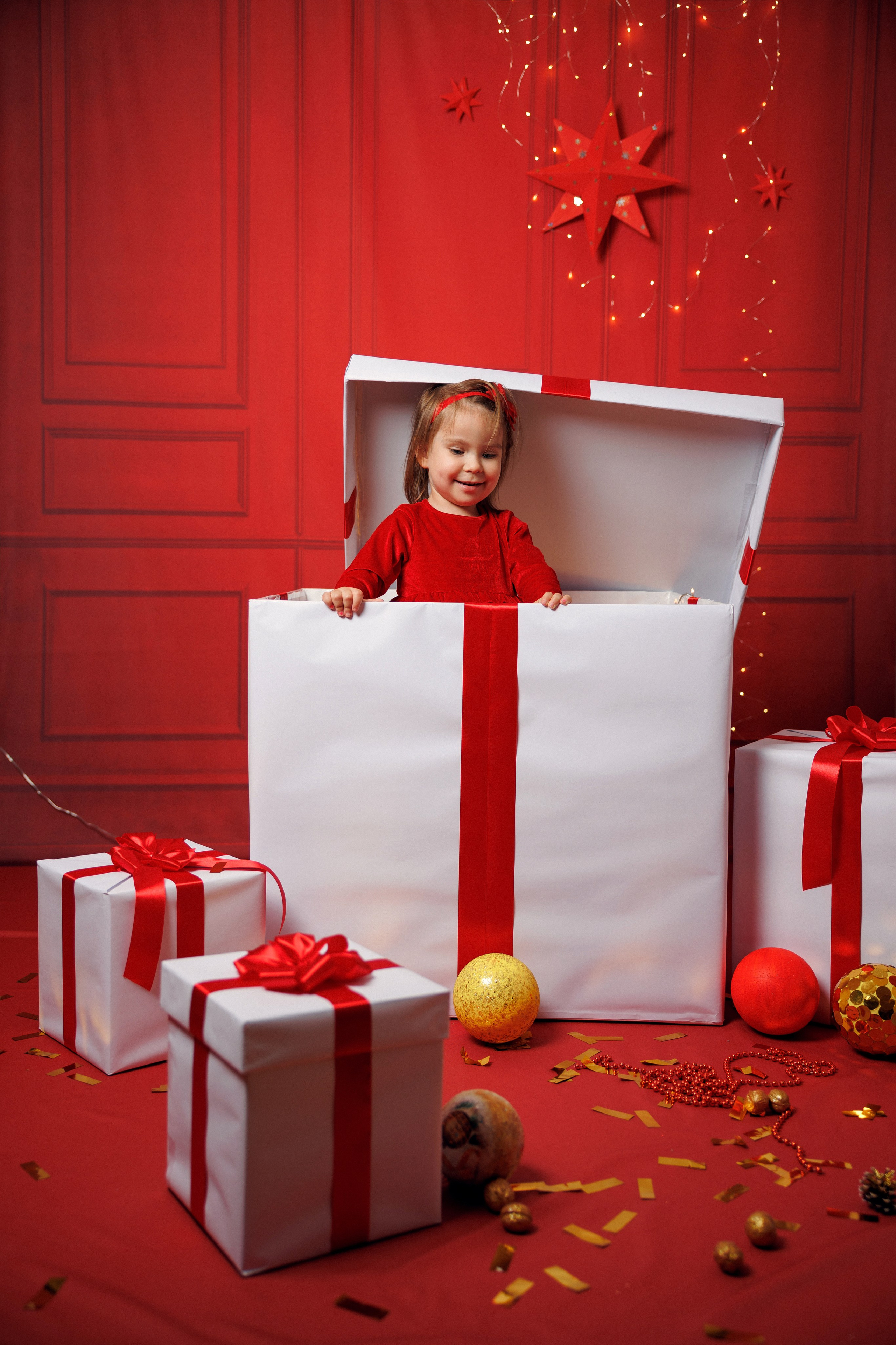 Sesja świąteczna Szczecin | Mini sesje świąteczne Szczecin | Mini sesje świąteczne | Sesja świąteczna w studio | Sesja świąteczna rodzinna cena | Mini sesja rodzinna Szczecin| Sesje świąteczne rodzinne | Sesja zdjęciowa • świąteczna sesja zdjęciowa • minimalistyczne aranżacje • zdjęcia lifestylowe • rodzinne świeta • świąteczny czas • voucher • prezent • fotografia rodzinna