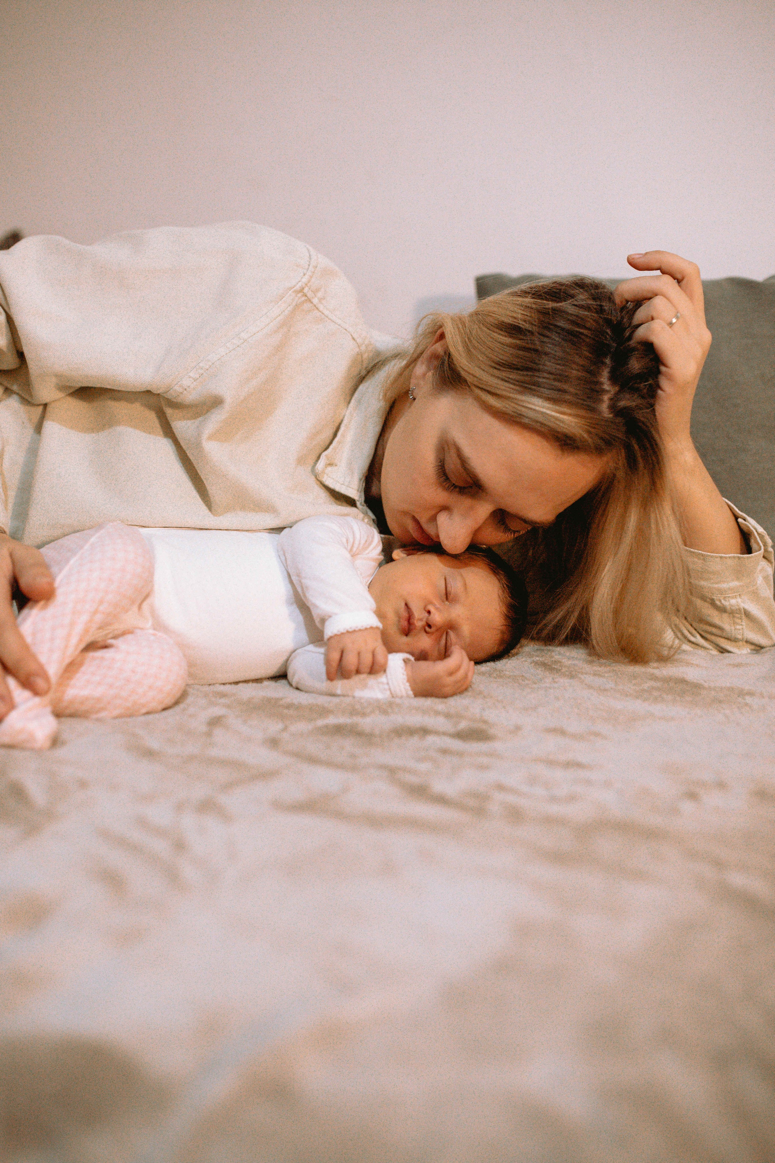 HOME PHOTOSESSION NEWBORN. Https://shi-photo.com/