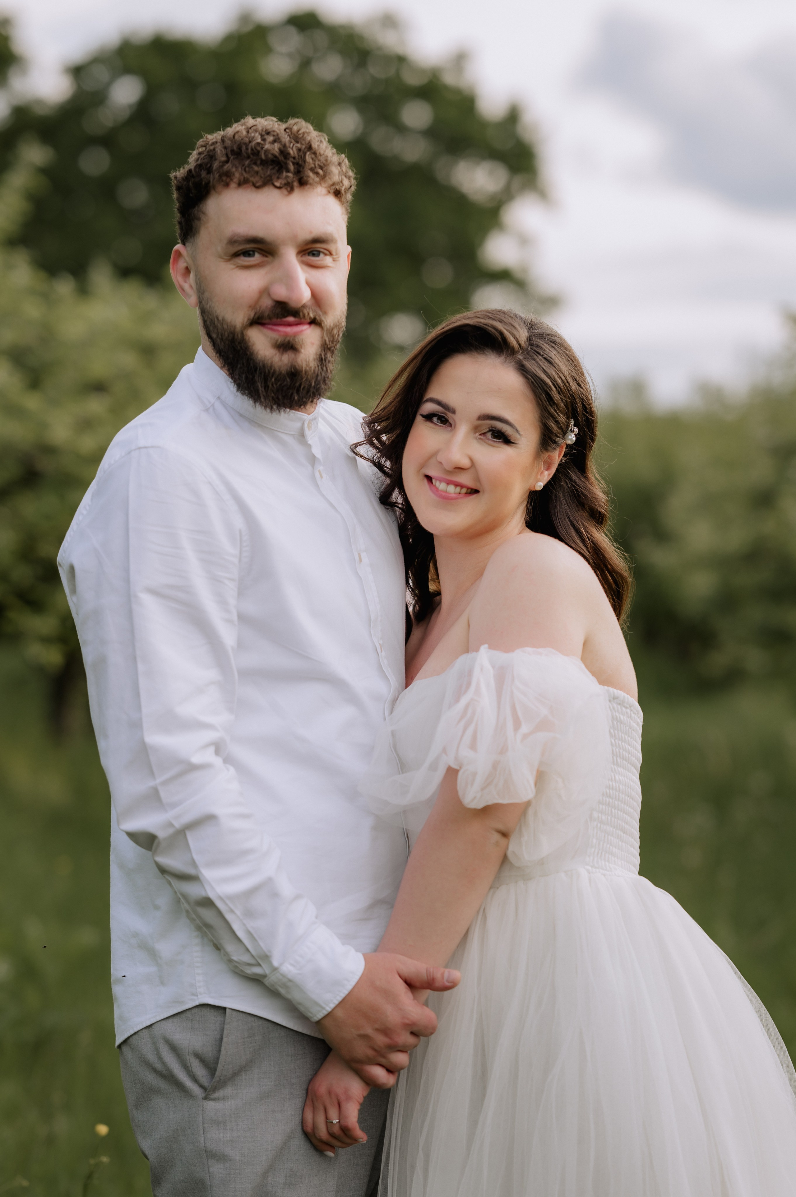 Magda + Andrei | Lovers in the garden. Proud Vision Weddings | Wedding Photography & Film — Servicii profesionale Foto Video Nunta Iasi