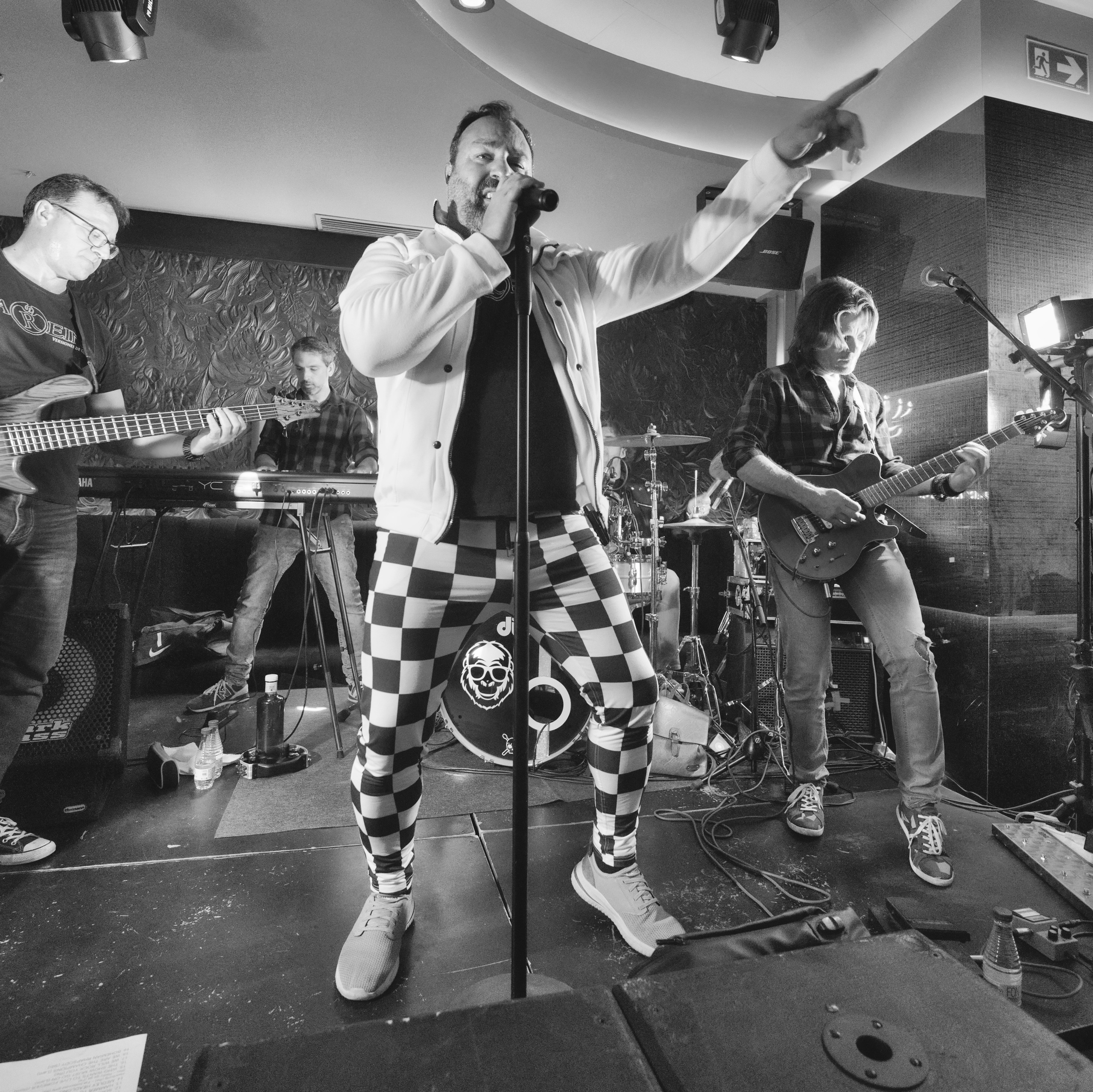 Fotografía profesional de eventos nocturnos y fiestas en Córdoba.