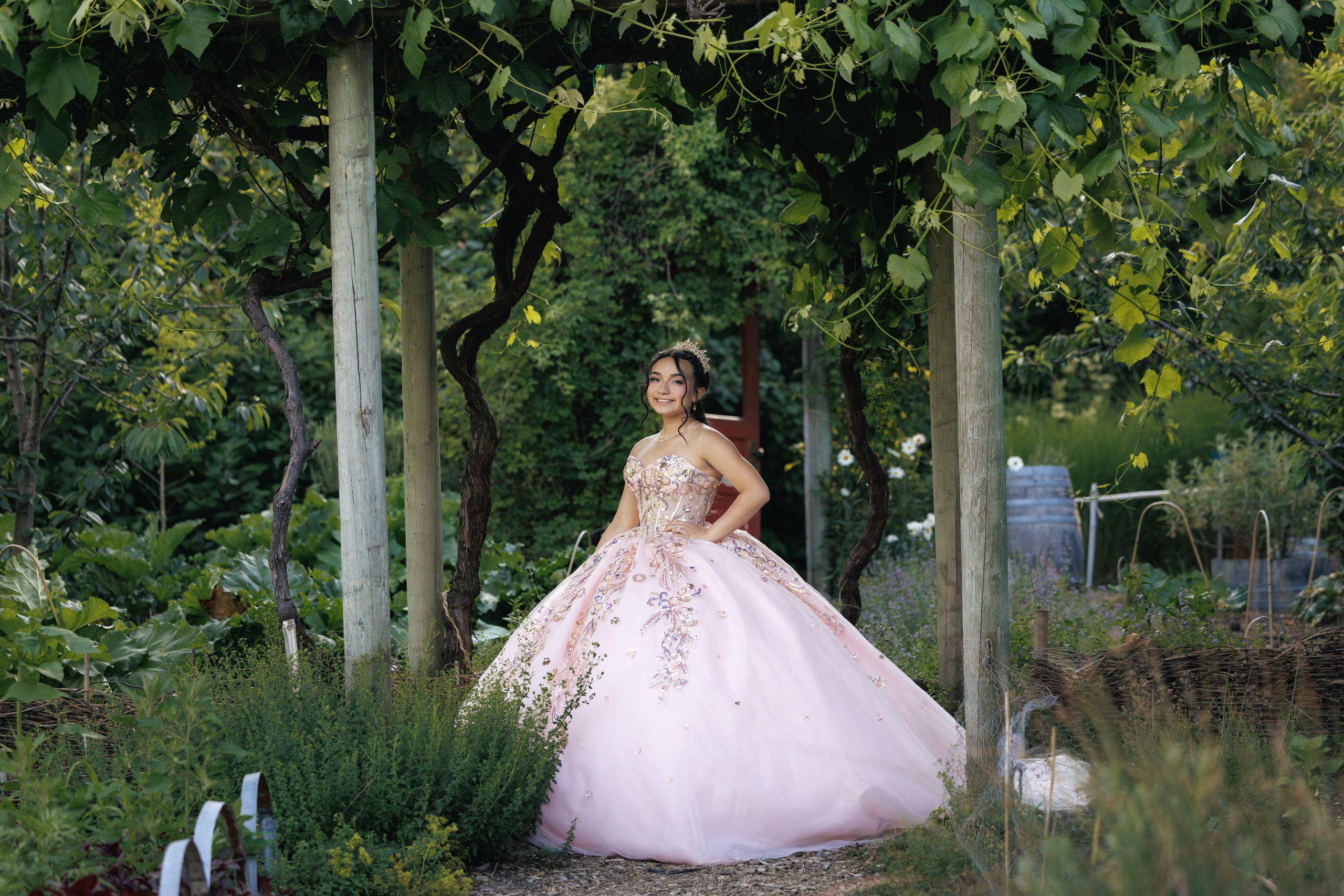 Kamila XV photoshoot. Hector Salazar Photography | Quinceanera, Wedding & Family Photographer in Oregon, and Washington
