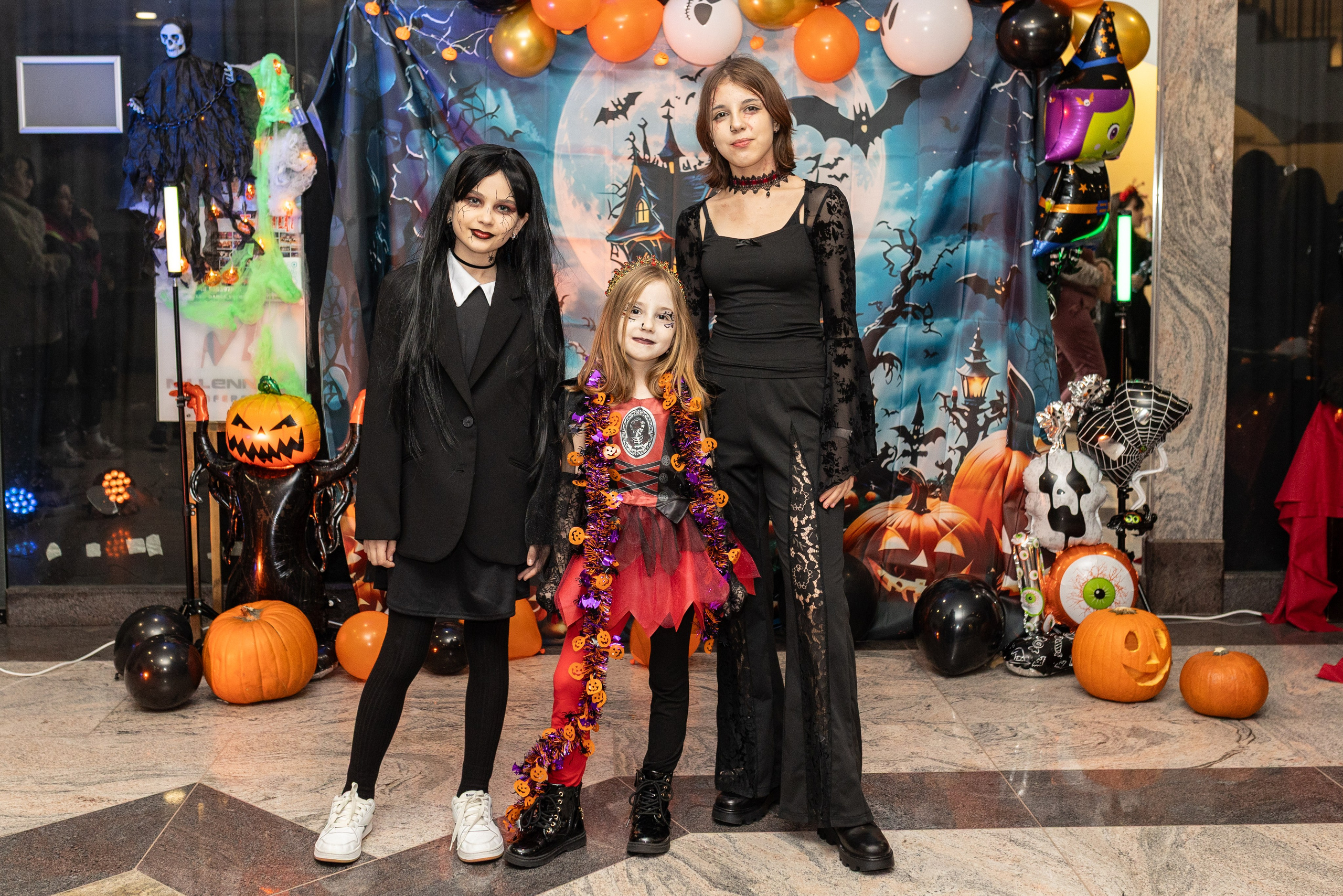 Leo dance studio Helloween 2025. Семейный и детский фотограф в Варшаве Мила Бобровская