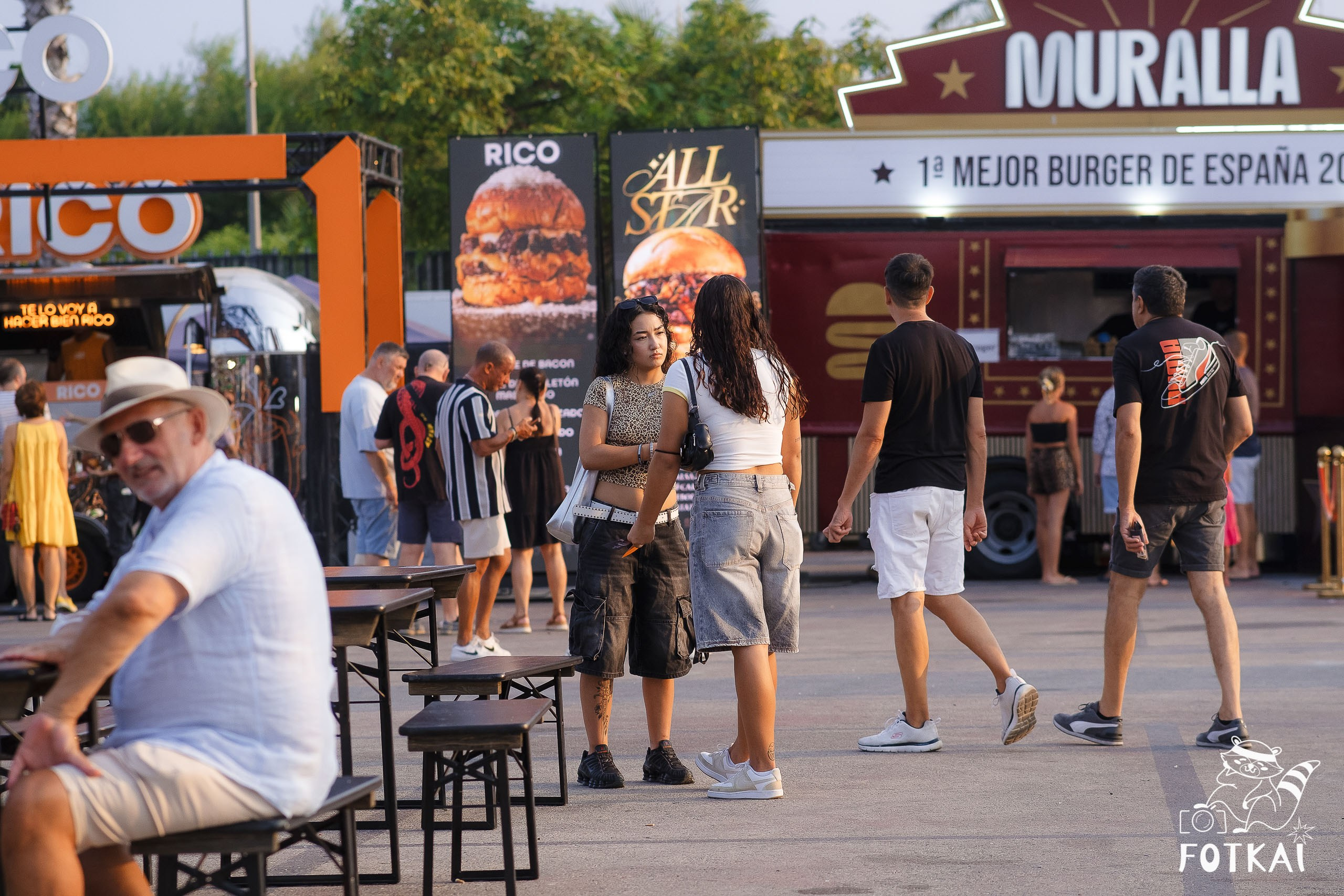 The Champions Burger en Torrevieja: Reportaje fotográfico 22.08.25 | FOTKAI