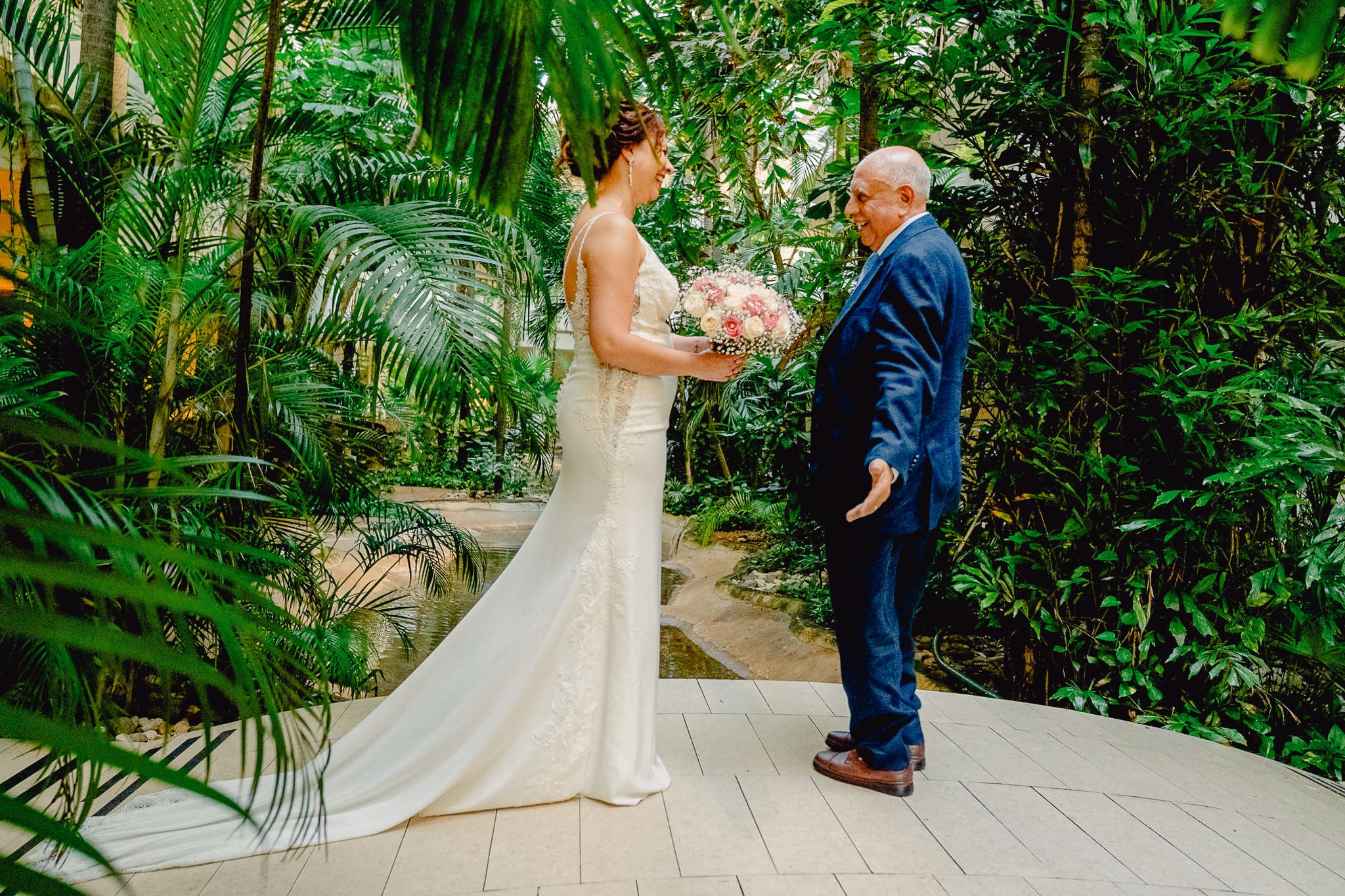 Jess & Juan / Cancun. Wedding and family photographer in Mexico City
