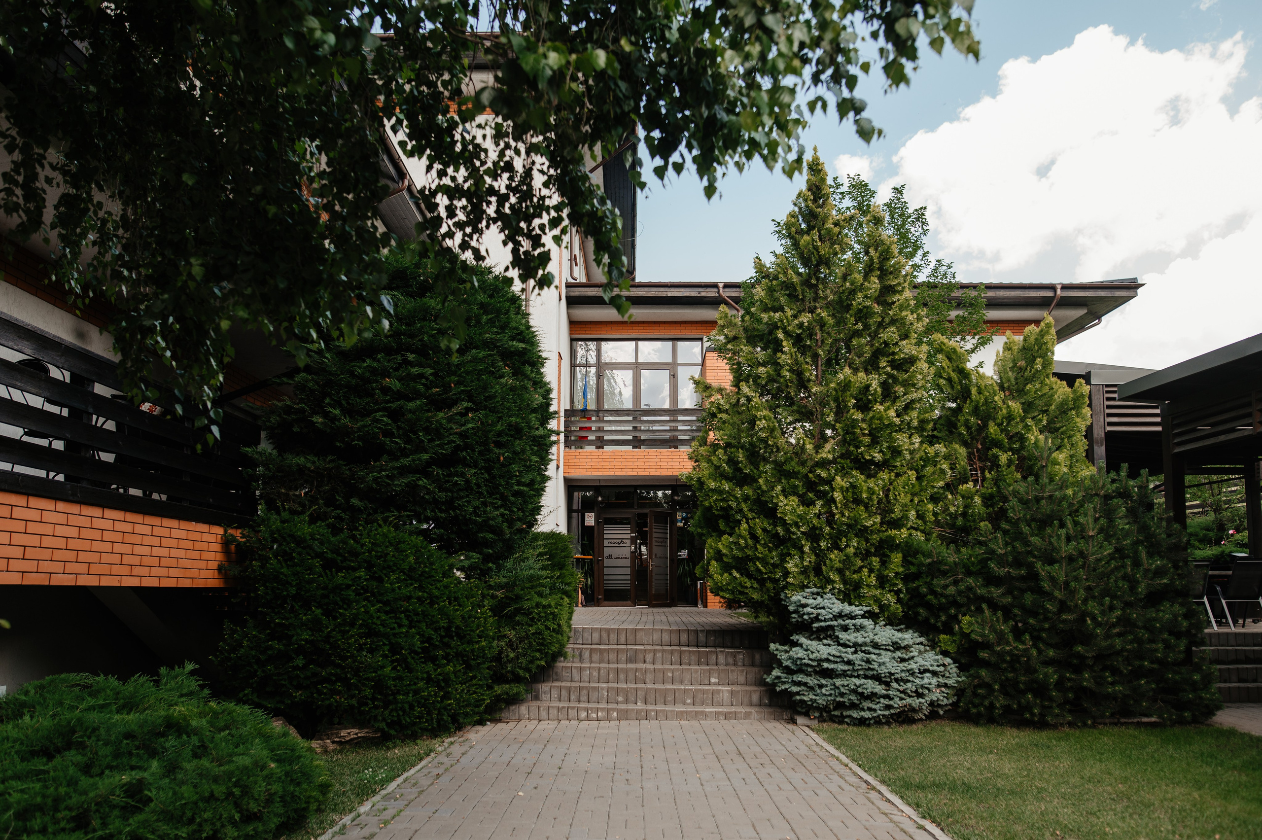 Cununie civila la Starea Civila Iasi. Proud Vision Weddings | Wedding Photography & Film — Servicii profesionale Foto Video Nunta Iasi