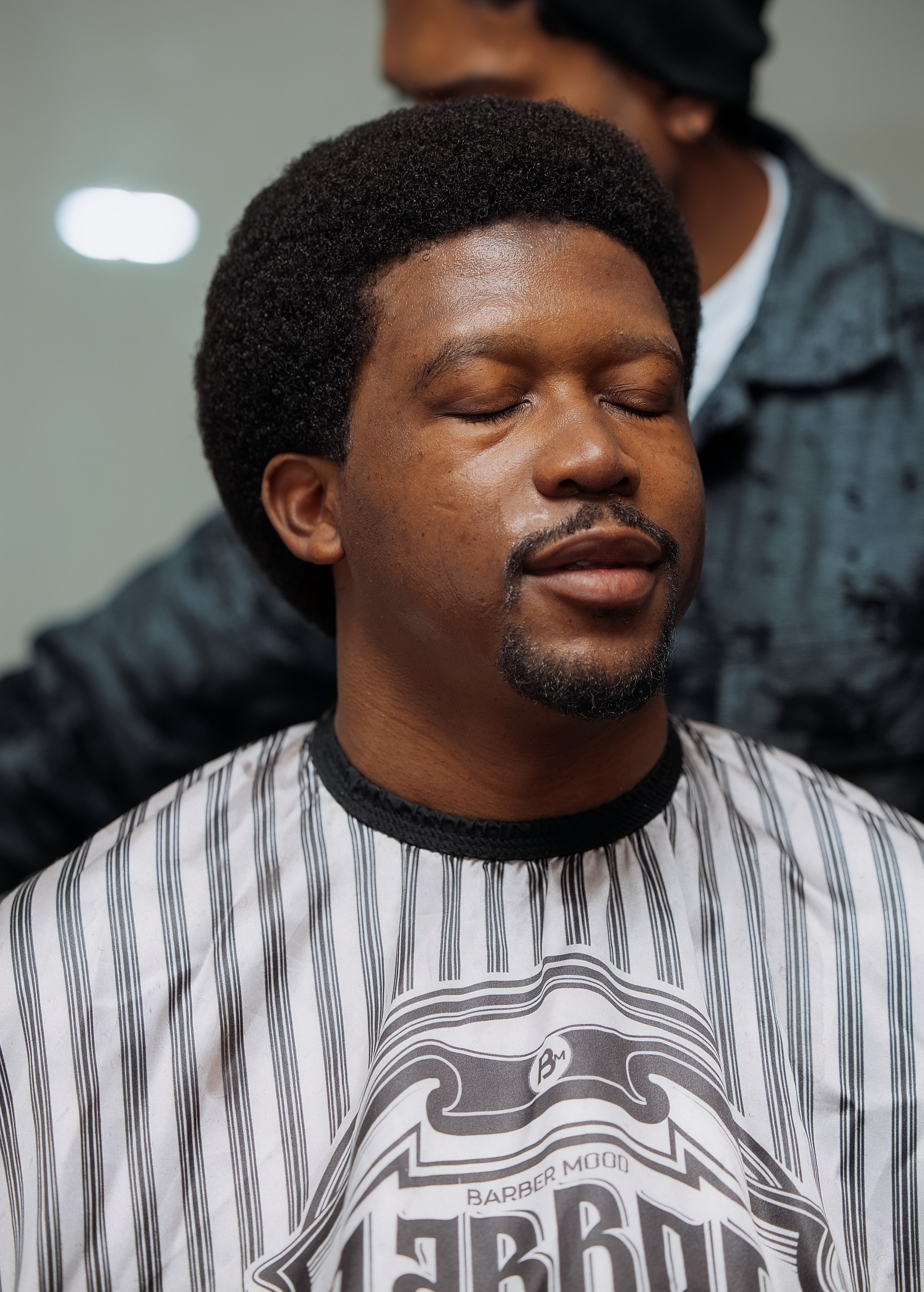 Nawik e Ethson. Fazemos o seu casamento ser lembrado por gerações