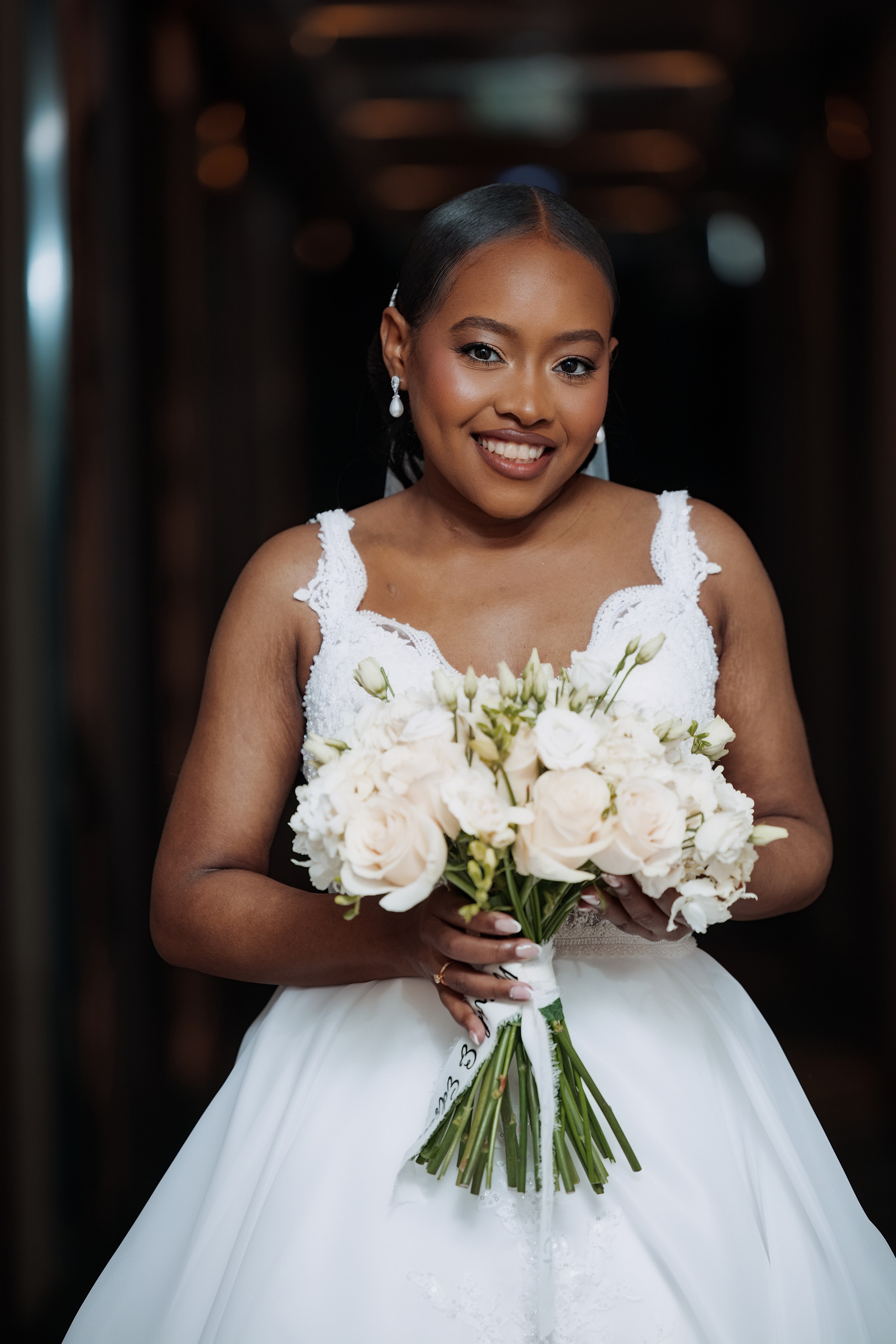 Nawik e Ethson. Fazemos o seu casamento ser lembrado por gerações