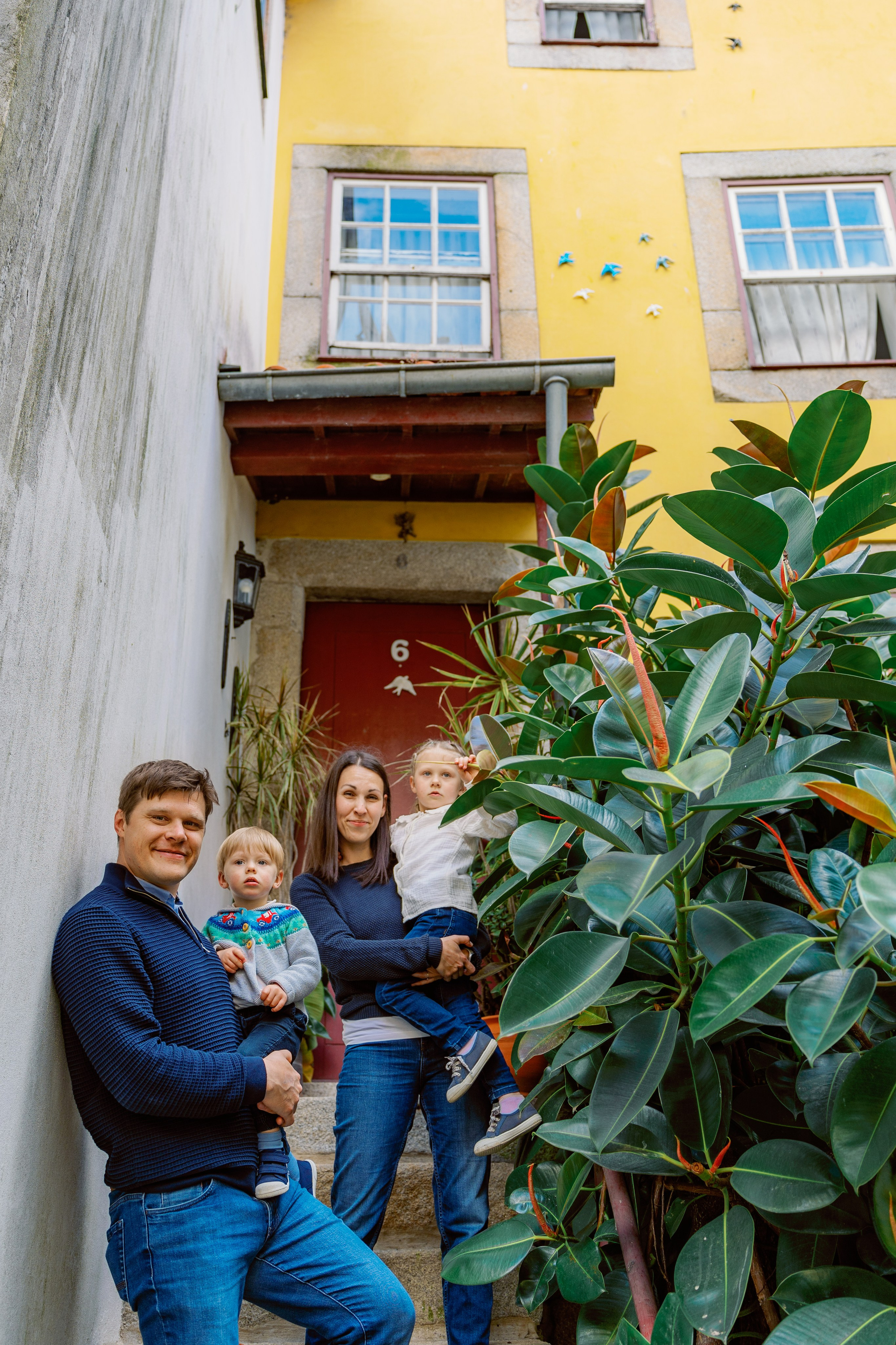 Семейная фотосессия в Порту. Фотограф в Португалии Полина Готовая