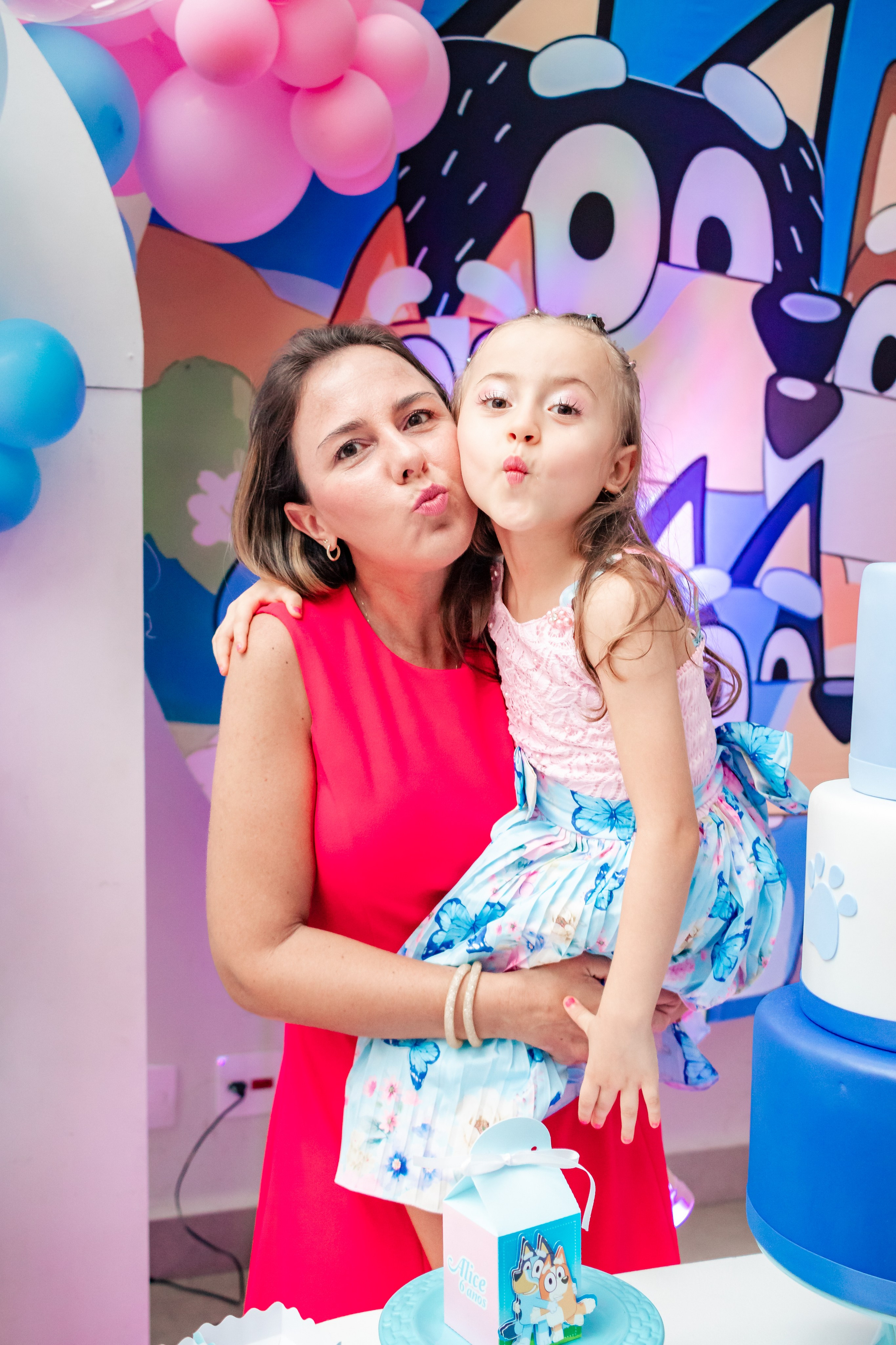 Alice — Aniversário 6 anos. Principal