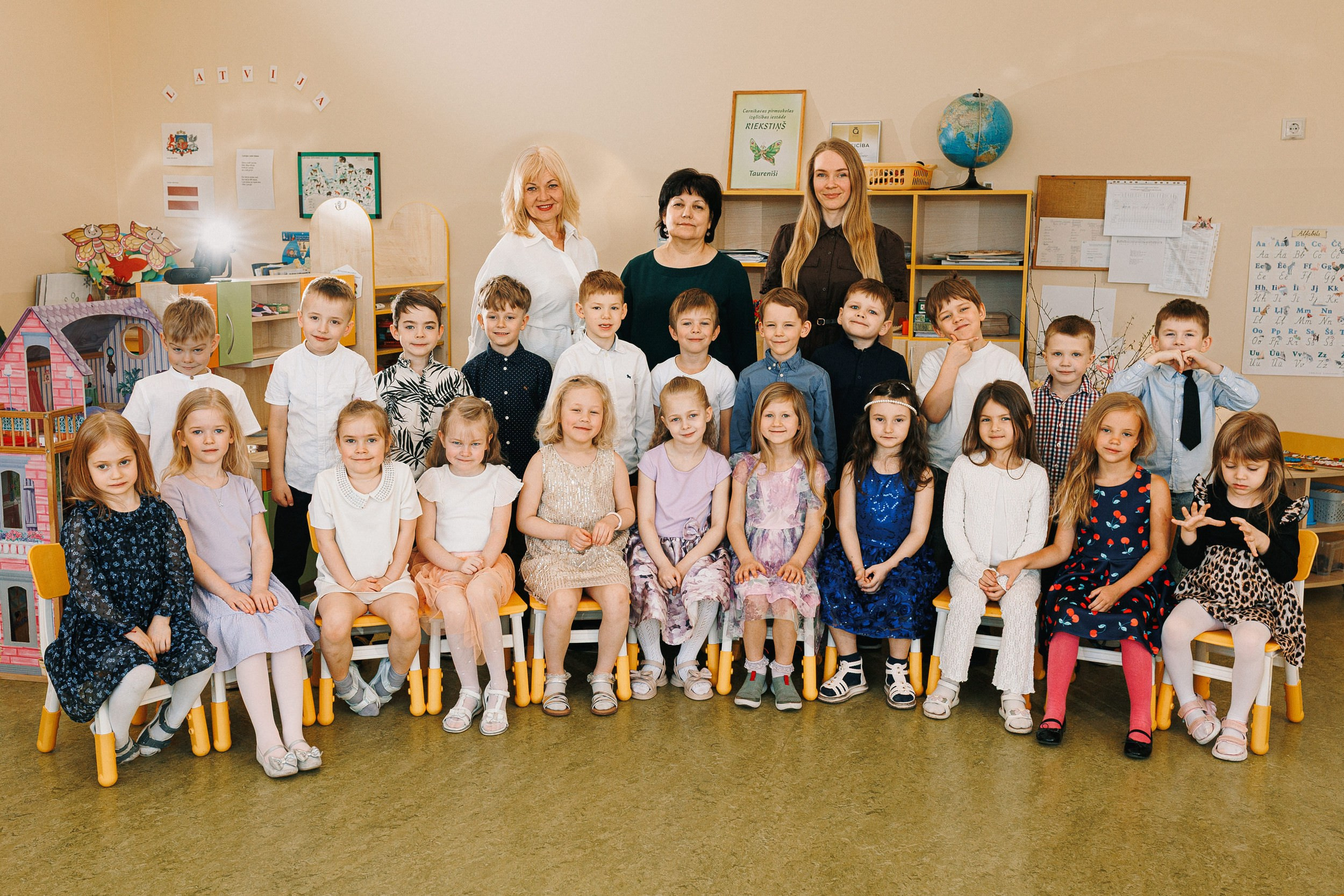 Bērnudārza grupas fotosesija