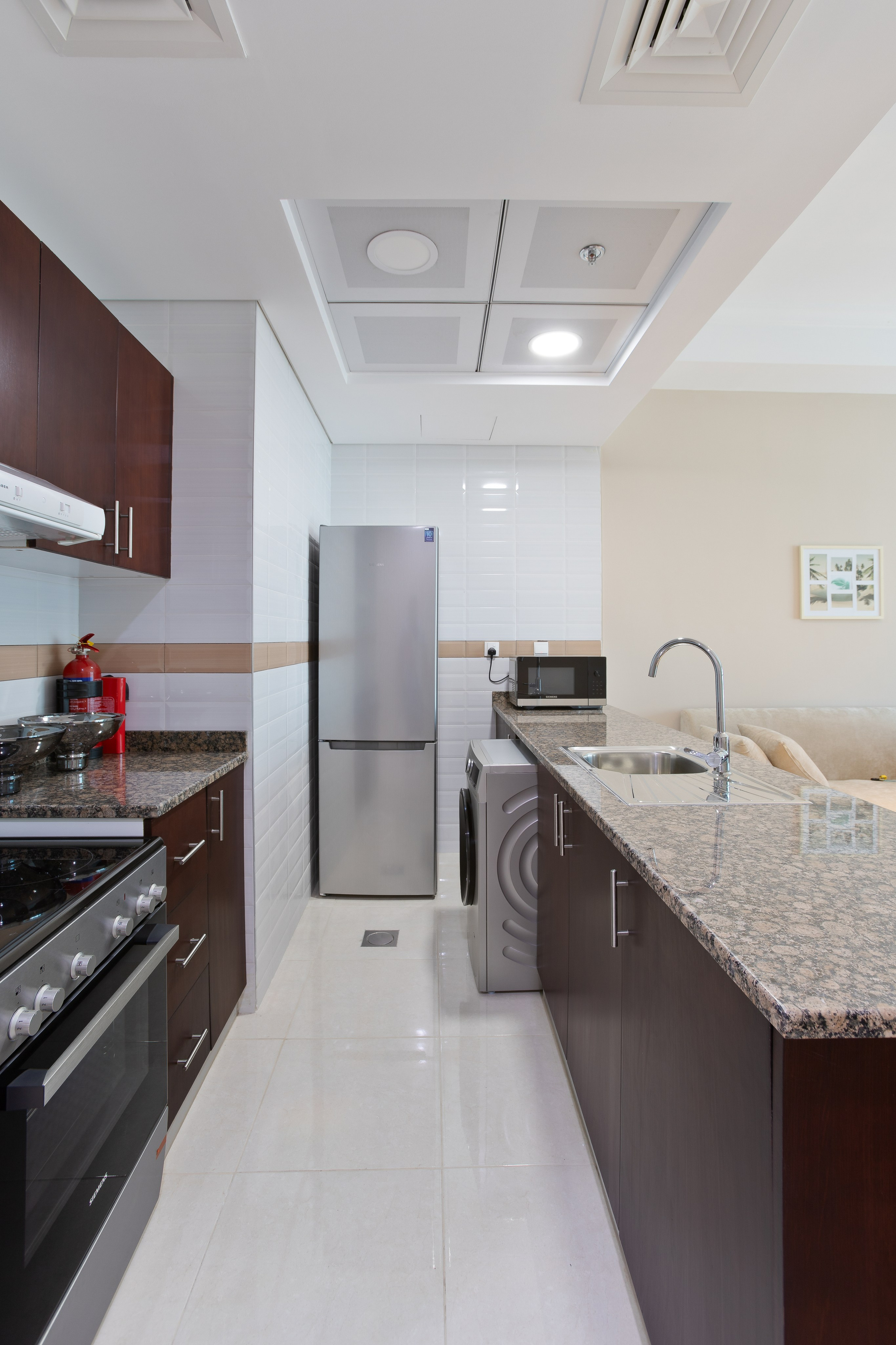 Court Tower. Samy Mar Boy │Portrait, Automotive and Real Estate Photographer