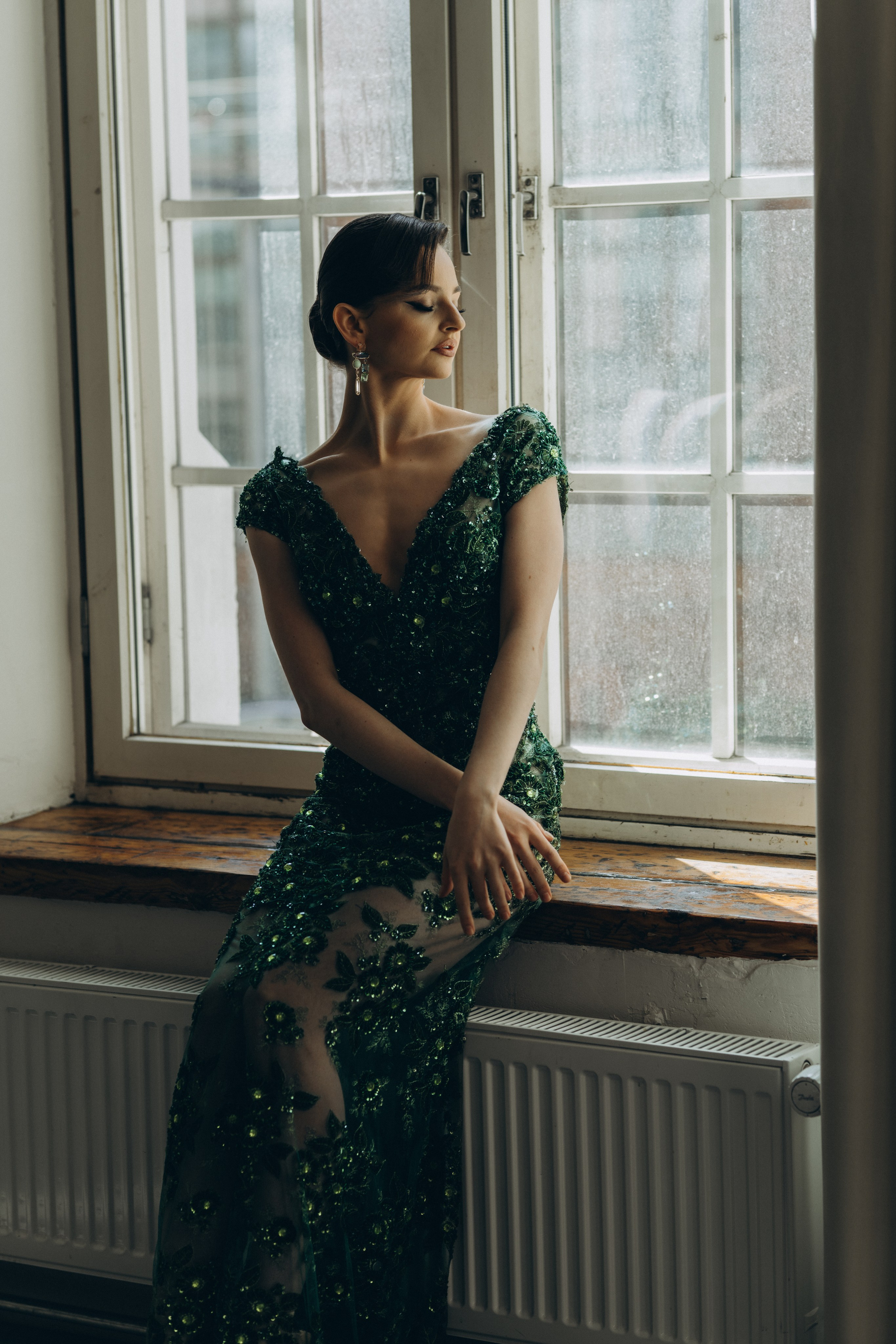 Riikka Couture, Riikka Ikäheimo, Violetta Keller, Portrait, Dancer. Wedding and potrait photographer in Helsinki Vickan O