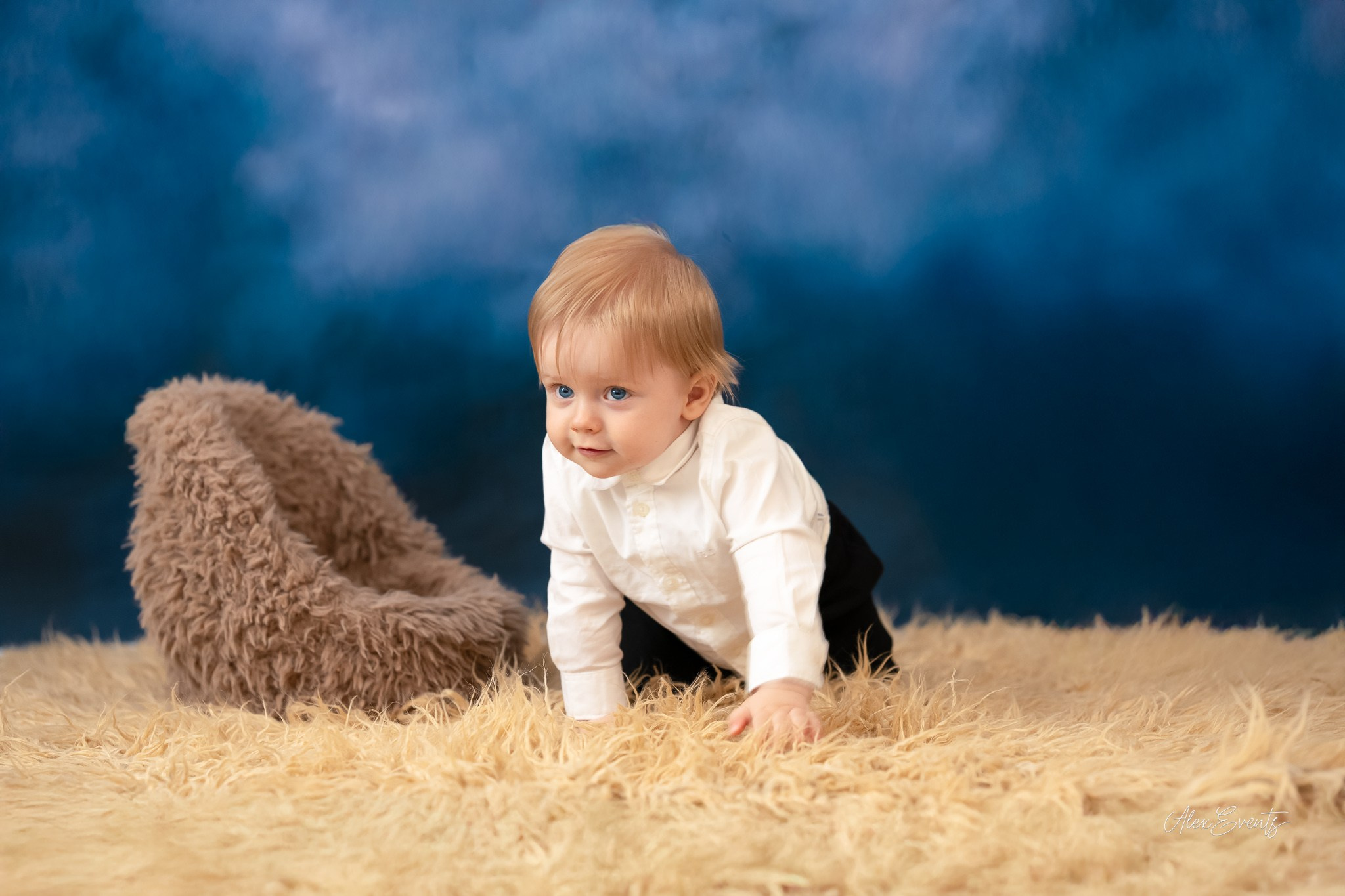 Fotograf Studio copii 1 an Romani Danemarca | Alex Events. AlexEvents Fotograf / Videograf de evenimente Danemarca DK Horsens, Arhus, Odense, Vejle.Nunta, botez, foto-studio
