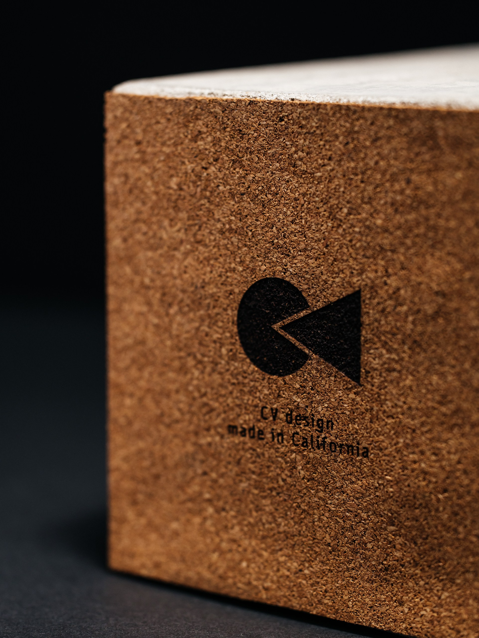 CV.Design. Photographer Andrei White