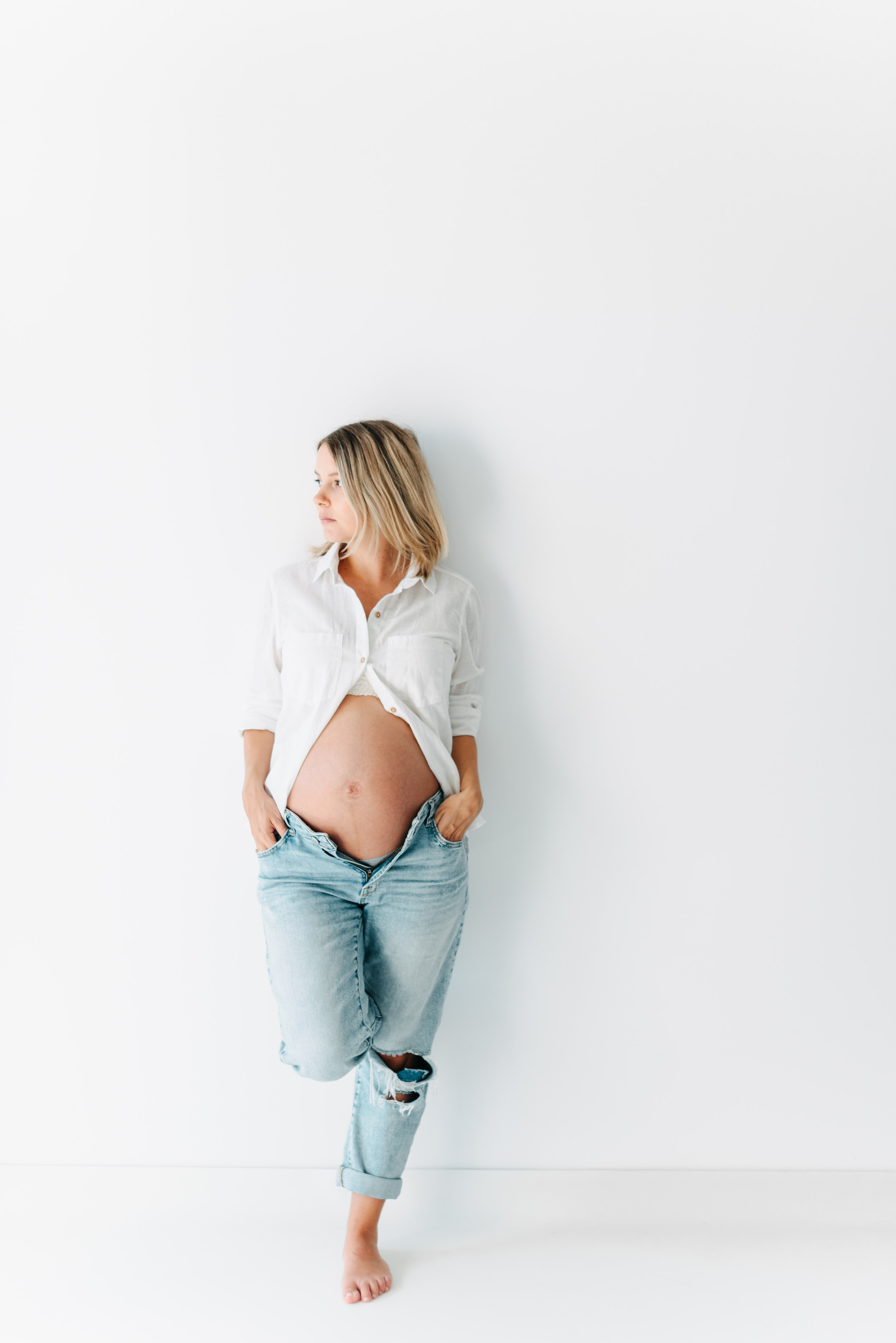 Maternity. Fotograf de nou-nascuti, maternitate si familie din Brasov