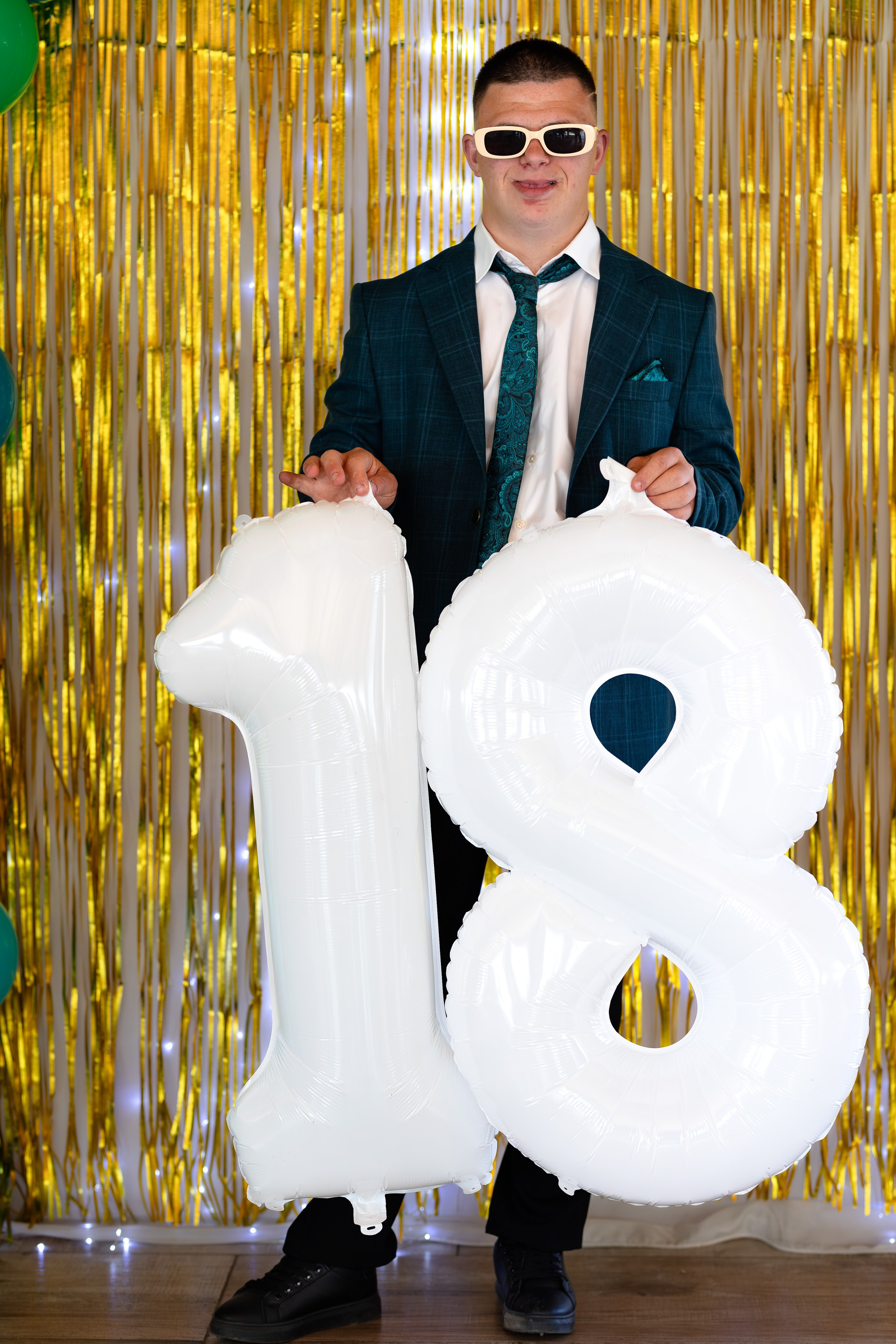 Majorat Ion. Ionut Brehuescu — Fotograf