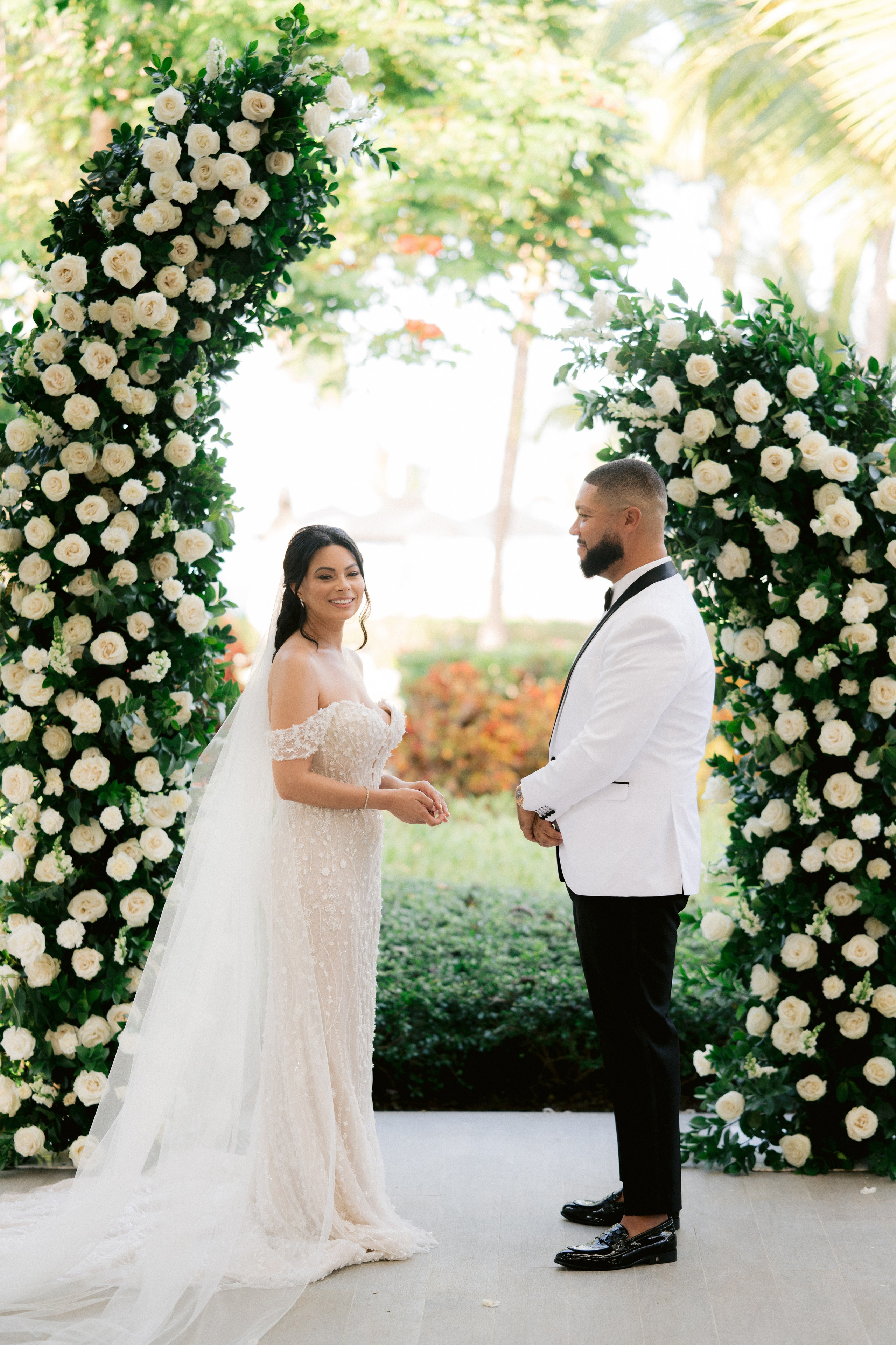 Raquel & Travis. Punta cana wedding family fashion photographer dominican republic, destination wedding photographer, elopement photography Punta Cana