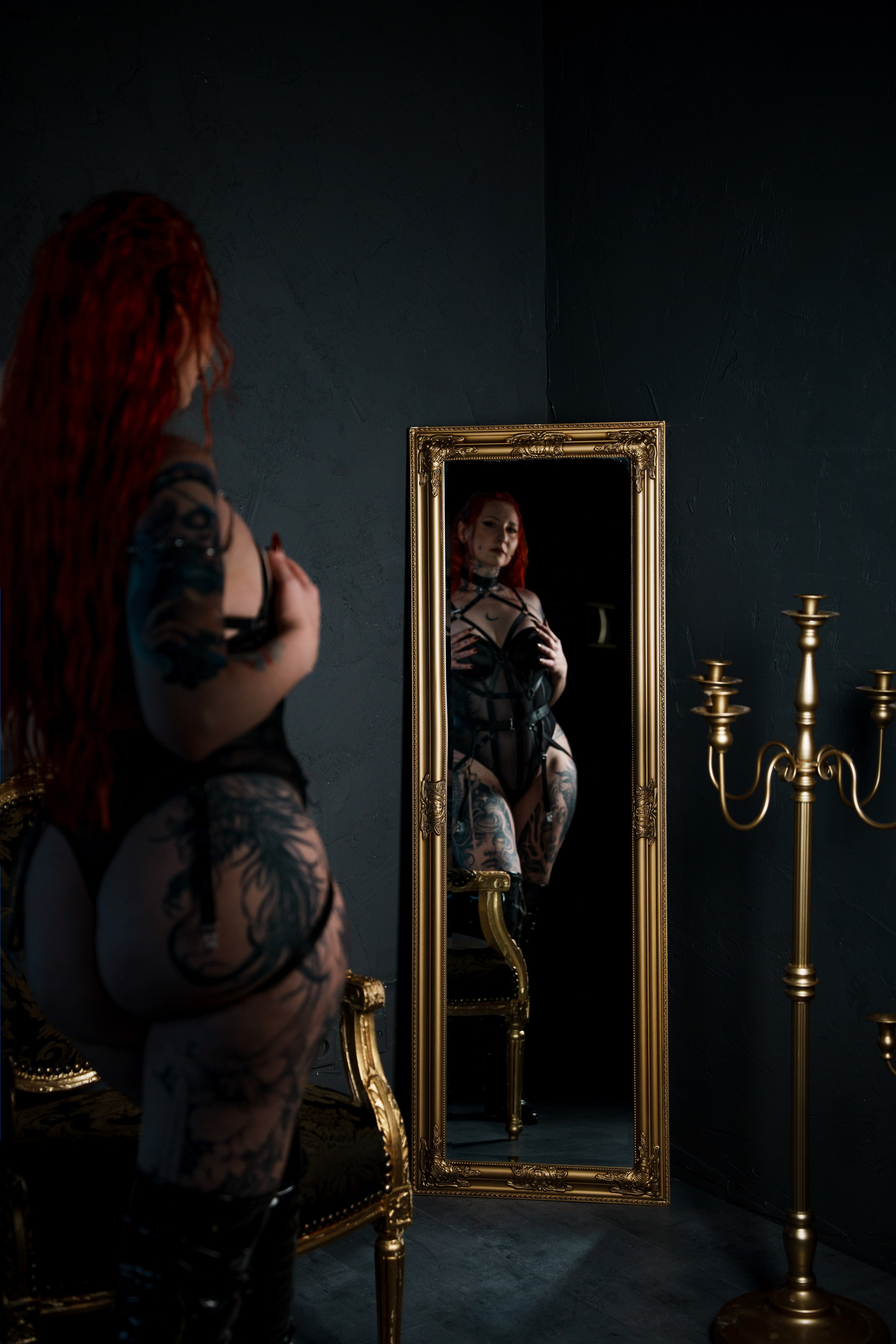 Victoria | Premium collaboration with snakes in a studio in Warsaw. Roman Volkov 🐍 Snake Father Warsaw, Poland