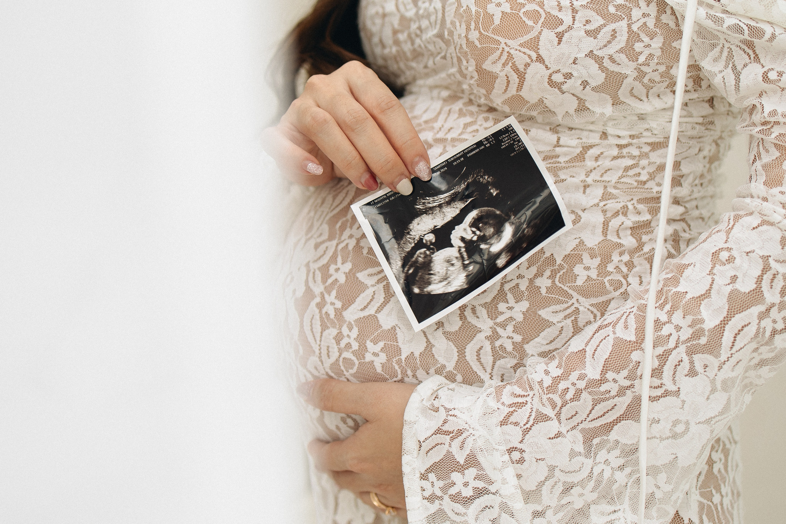 The Sweetest Anticipation. Family and wedding photographer in Bangkok, Thailand