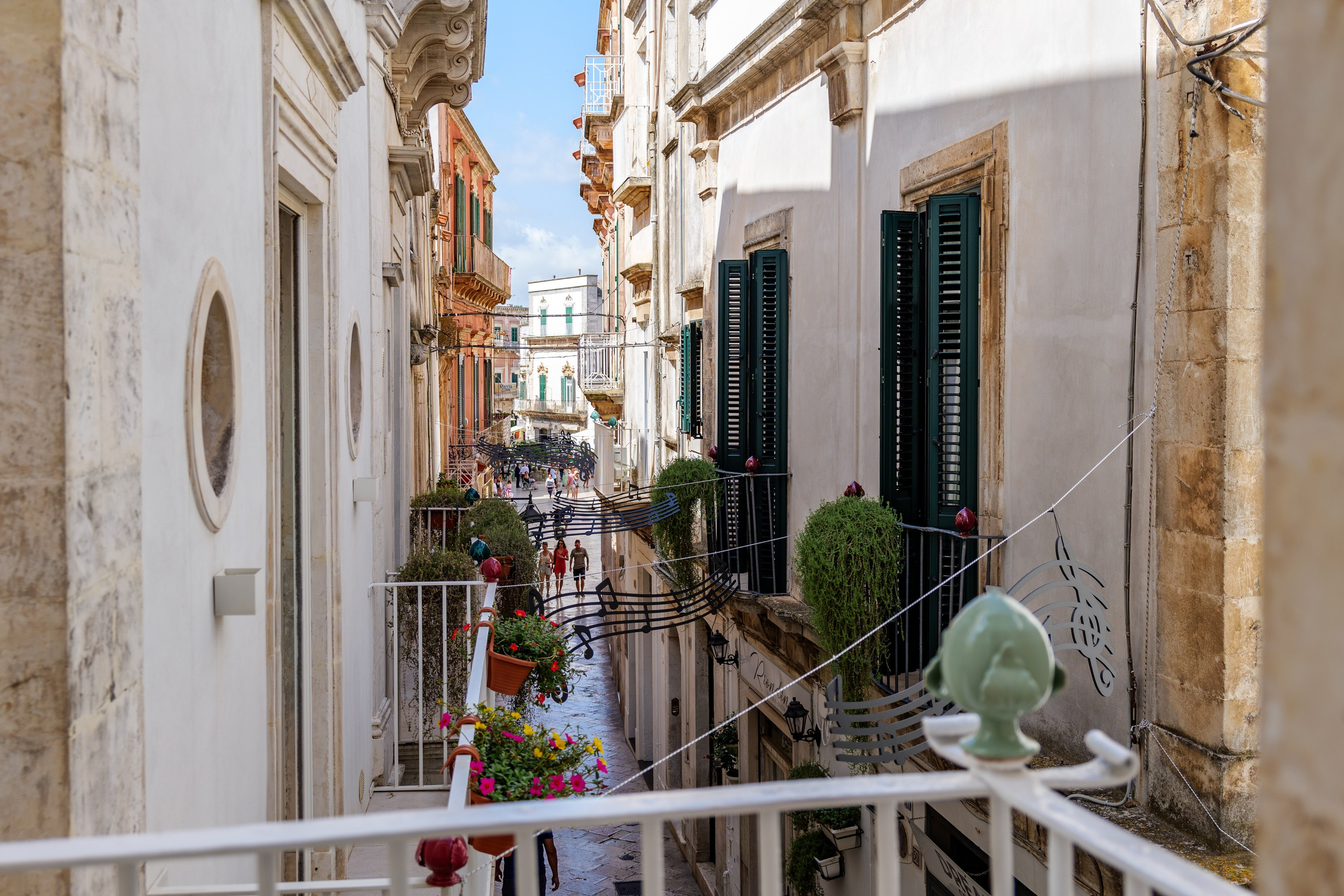 Amazing view of a B&B in the Cisternino countryside (Valle D'Itria, Martina Franca, Apulia, Alberobello, Cisternino, Ostuni, Polignano, Apulia)