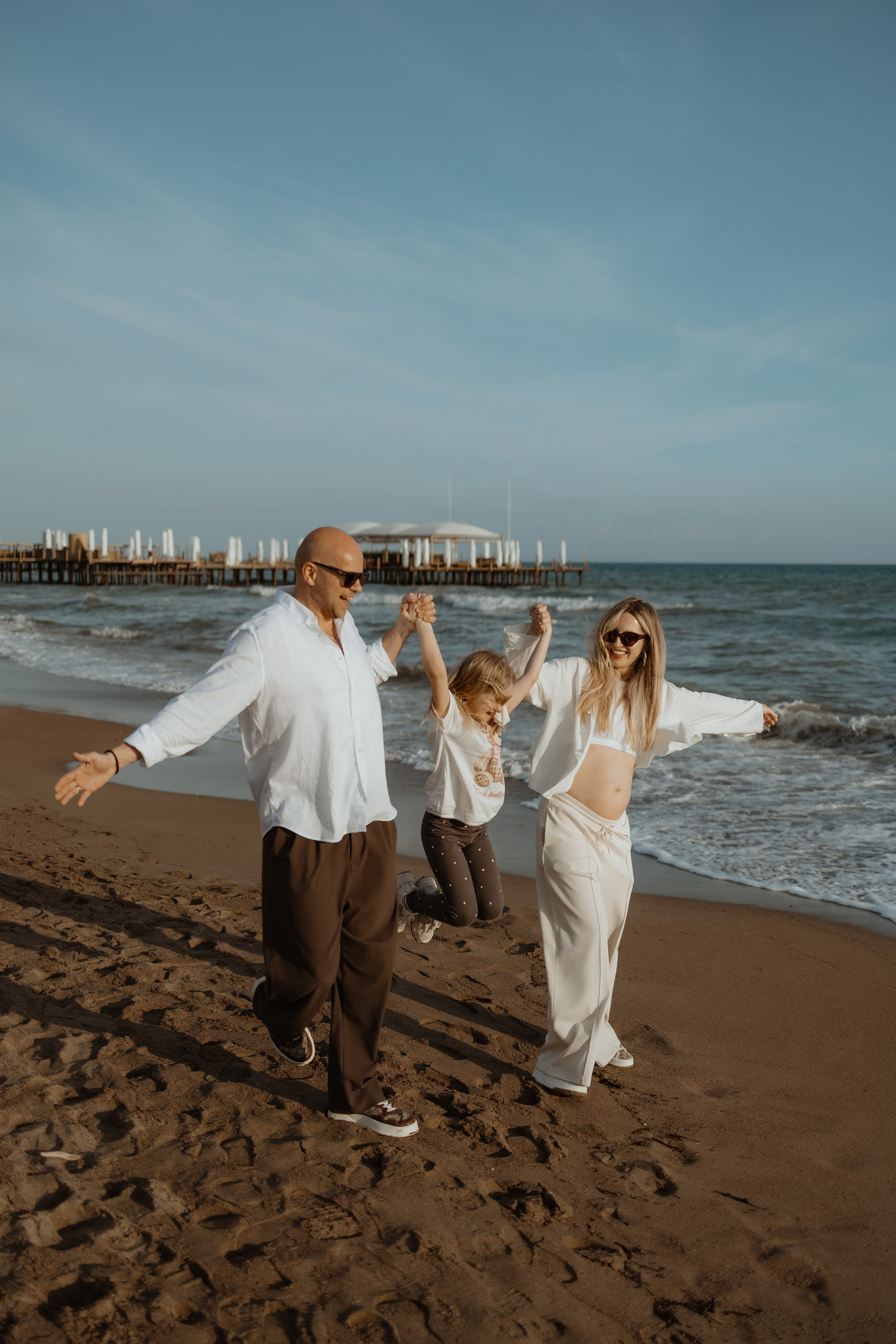 Семейная фотосессия на пляже в Белеке. Türkiye için fotoğrafçı