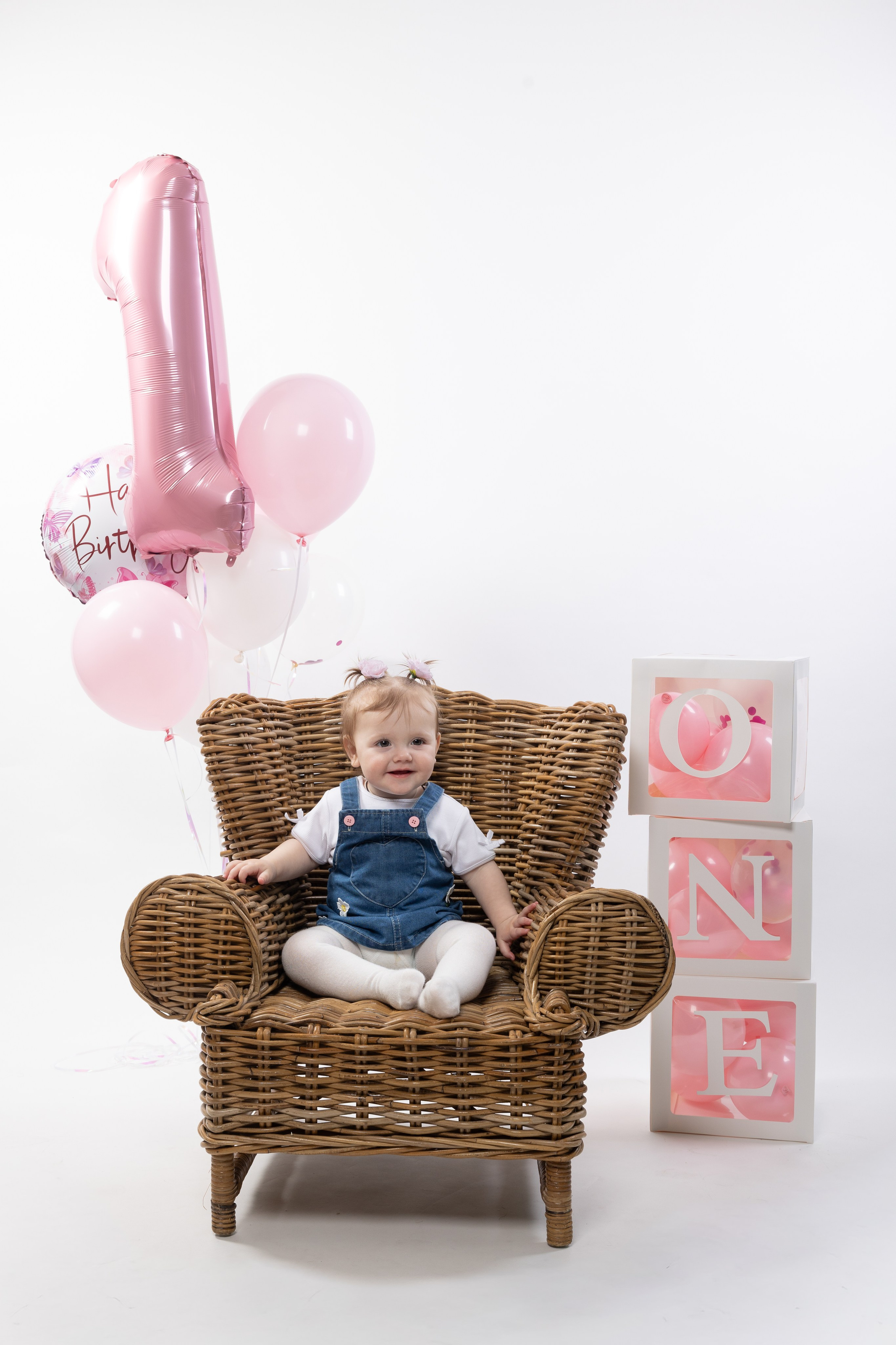 Happy Birthday. Portrait and Family Photographer in Netherlands