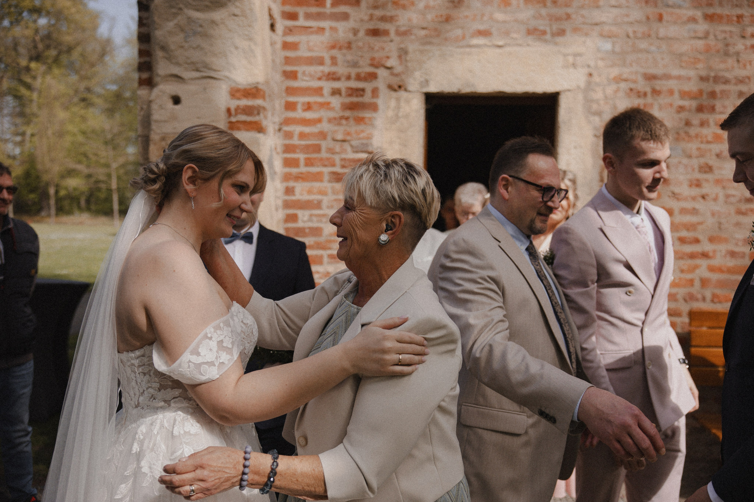 Lorena & Jan l Schloss Sythen. Hochzeitsfotografin Bochum | Halyna Reiche Fotografie NRW