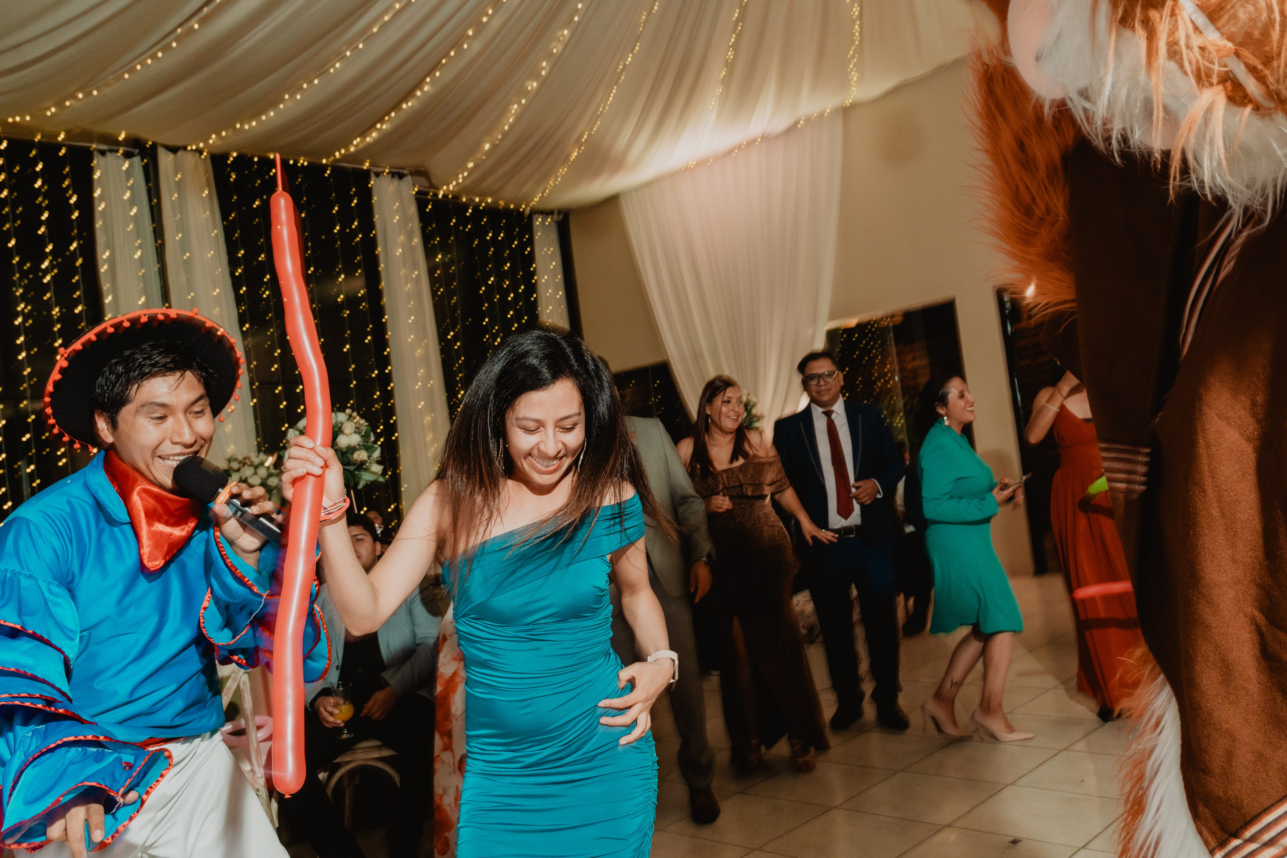 FERNANDO + MARIBEL | BODA RELIGIOSA. Studio KVTA | Fotografía y Video de Bodas en Arequipa