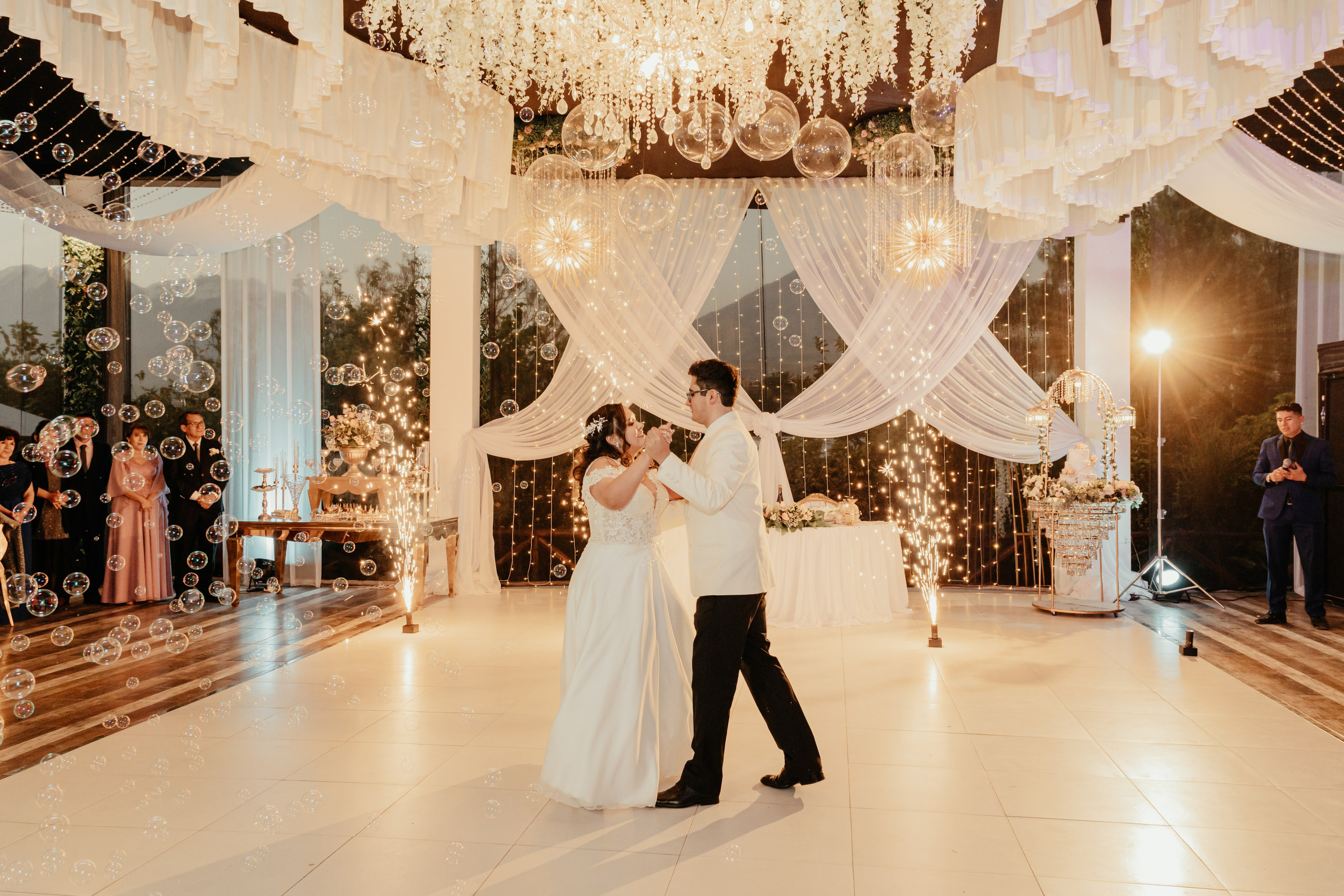 VANIA + LUIS BODA CIVIL. Studio KVTA | Fotografía y Video de Bodas en Arequipa