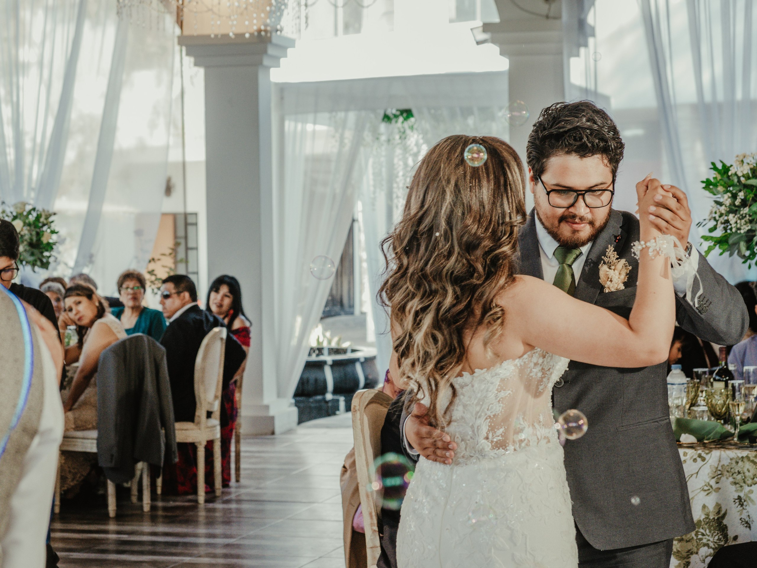 CARLA Y MARIO BODA RELIGIOSA. Studio KVTA | Fotografía y Video de Bodas en Arequipa