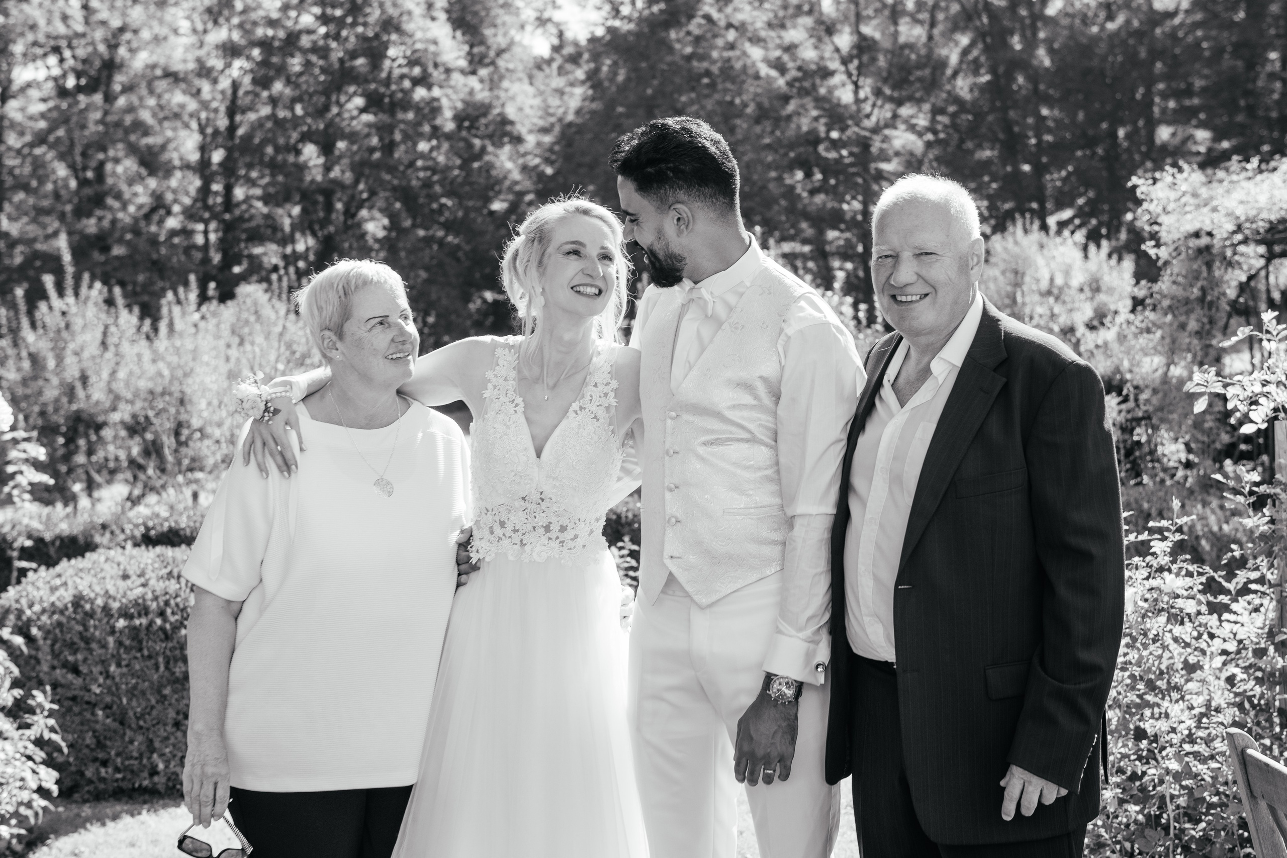 FLORENCE & JAMAL Dübendorf, Switzerland. I am Elena Altendorfer. Wedding photographer in Zurich and Switzerland