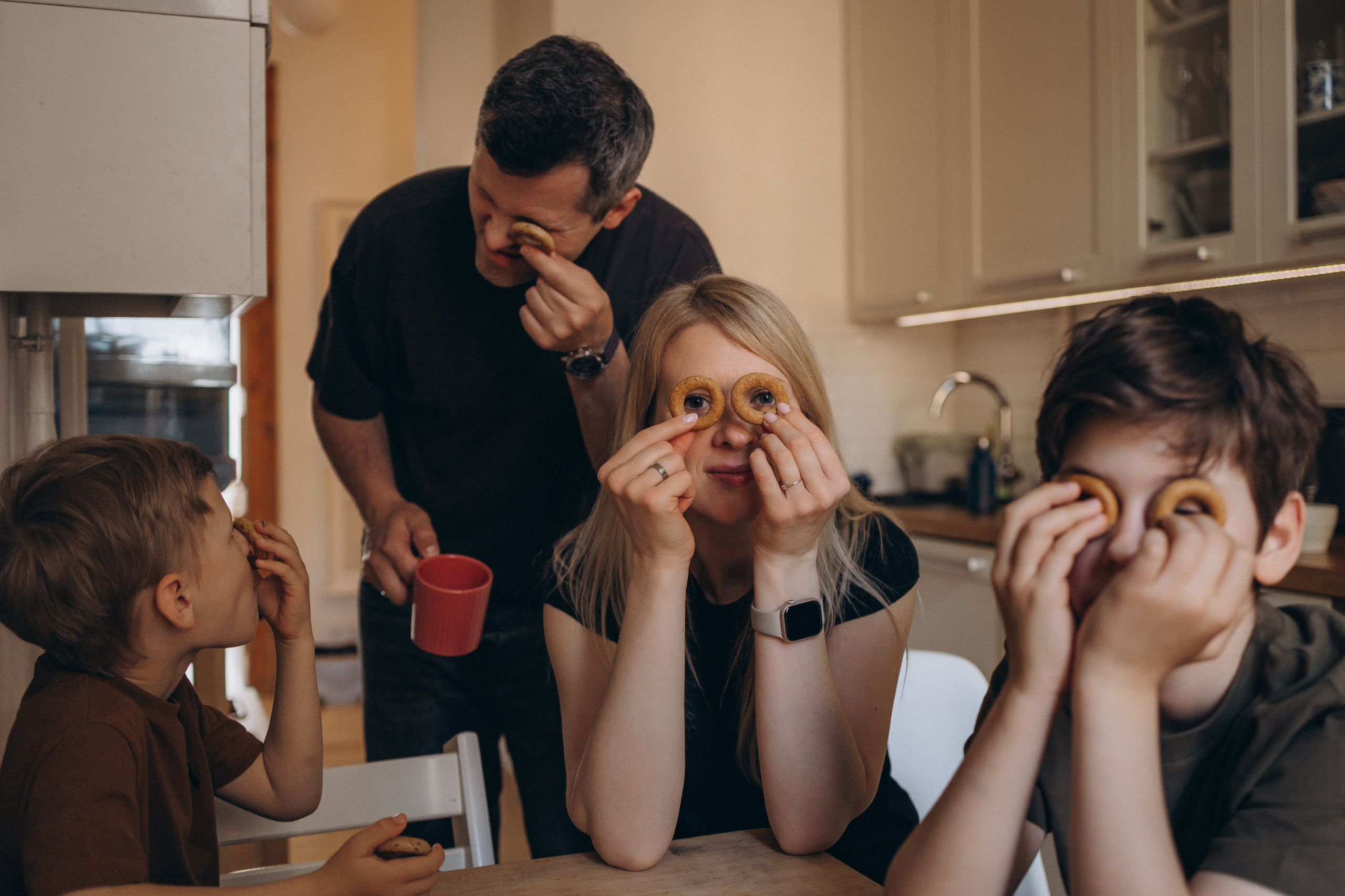 LAURAS ģimene. GALVENĀ