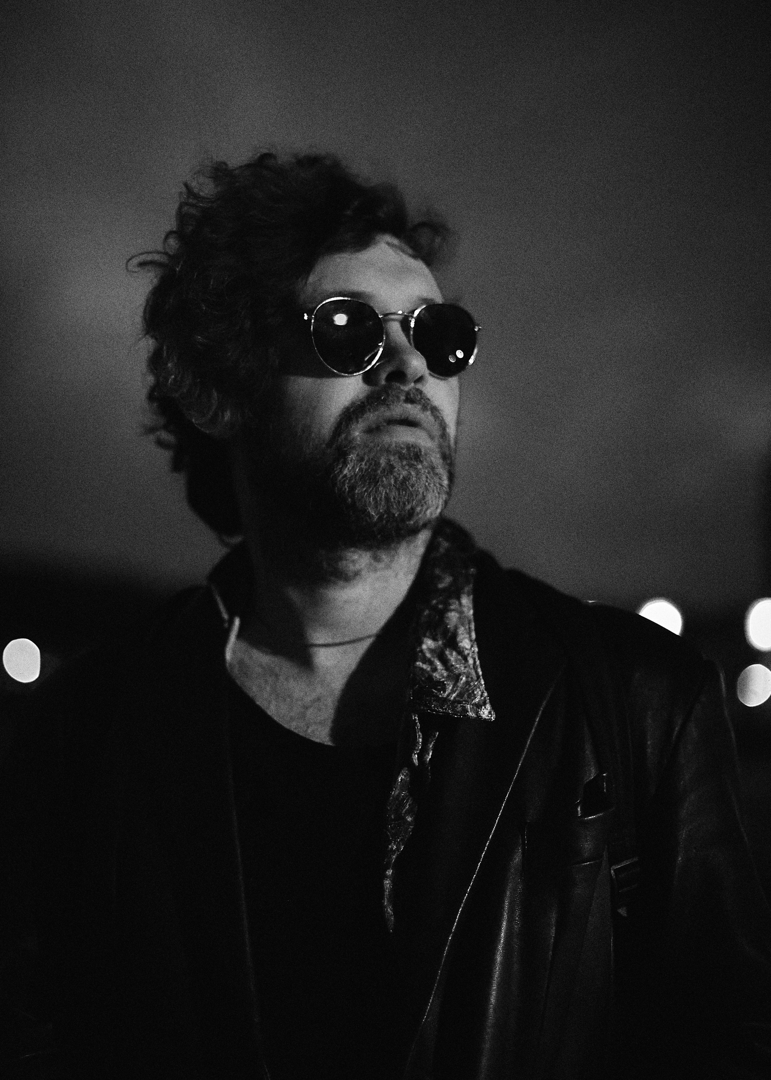 Black and white portrait photography in Berlin — Professionelle Schwarz-Weiß-Porträtfotografie in Berlin | Портретная фотография в Берлине | Профессиональная чёрно-белая портретная съёмка в Берлине