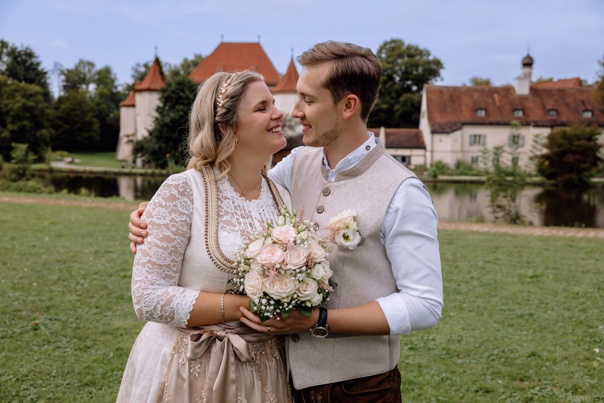 Pasing und Schloss Blutenburg. Hochzeitsfotograf München Taufe Familienfotograf Tanja Mauke