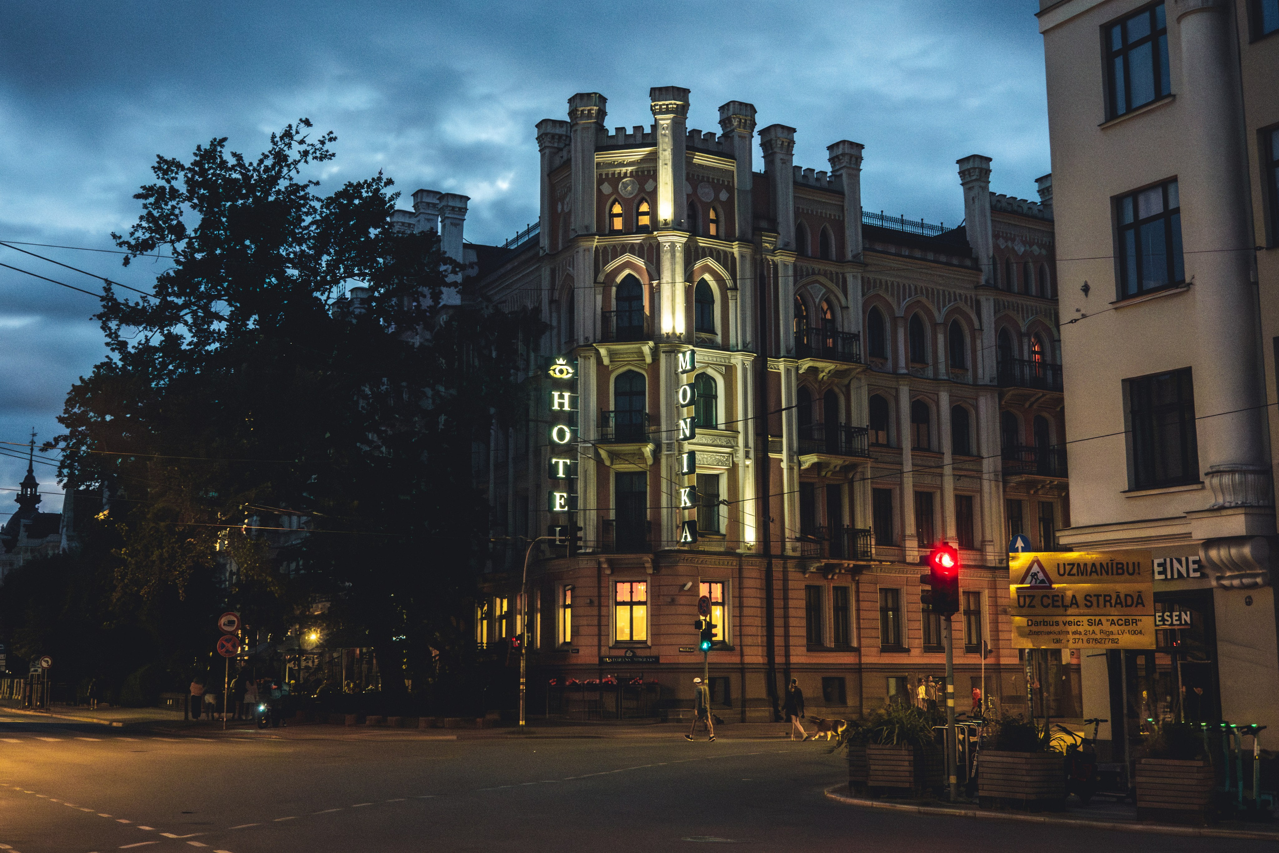 Voyage à Riga. Photographe sur Cote d’Azur. Portraits de familles, couples, enfants, événements