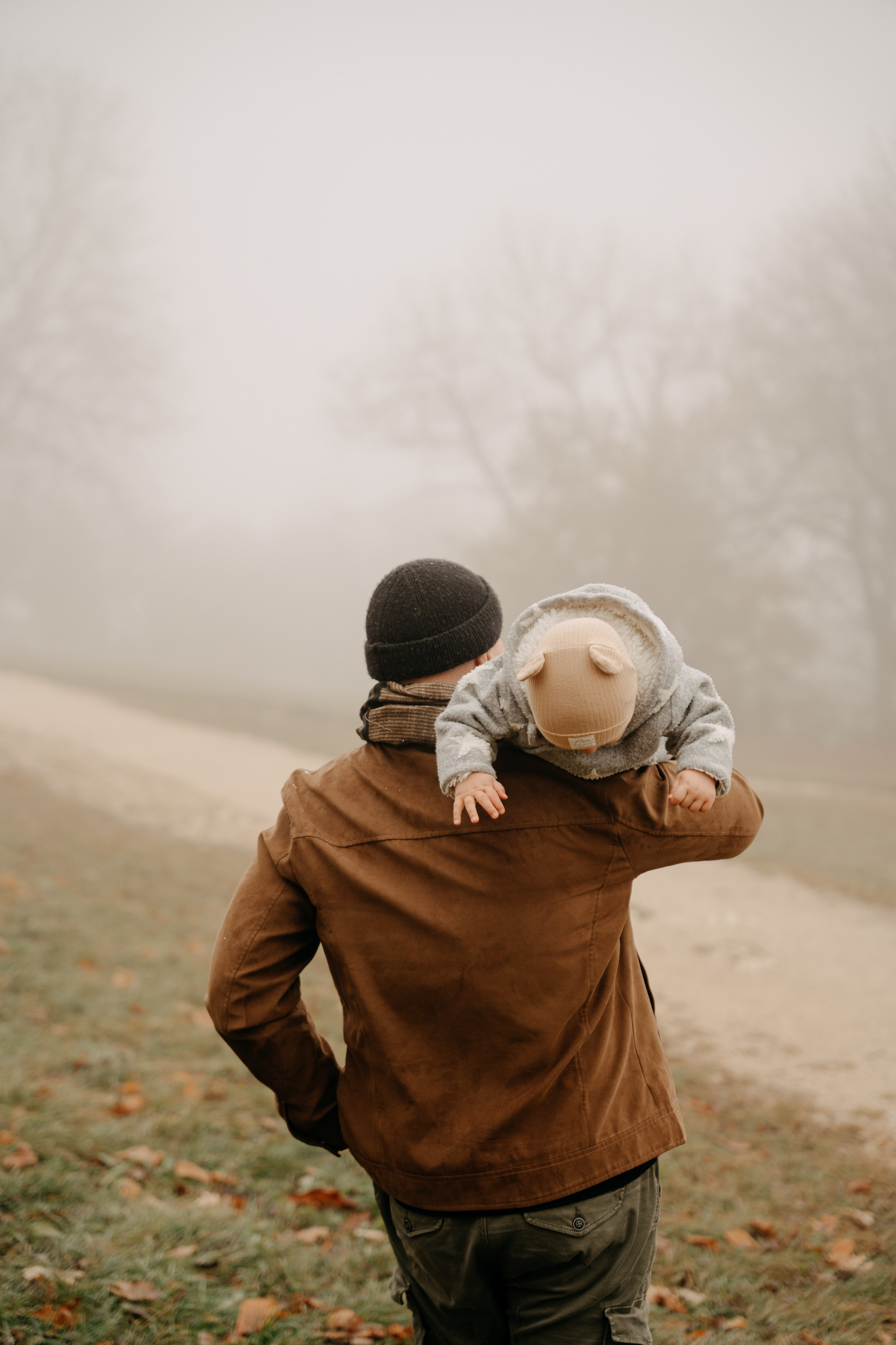 Bendegúz a ködös Normafán. Csilla visuals