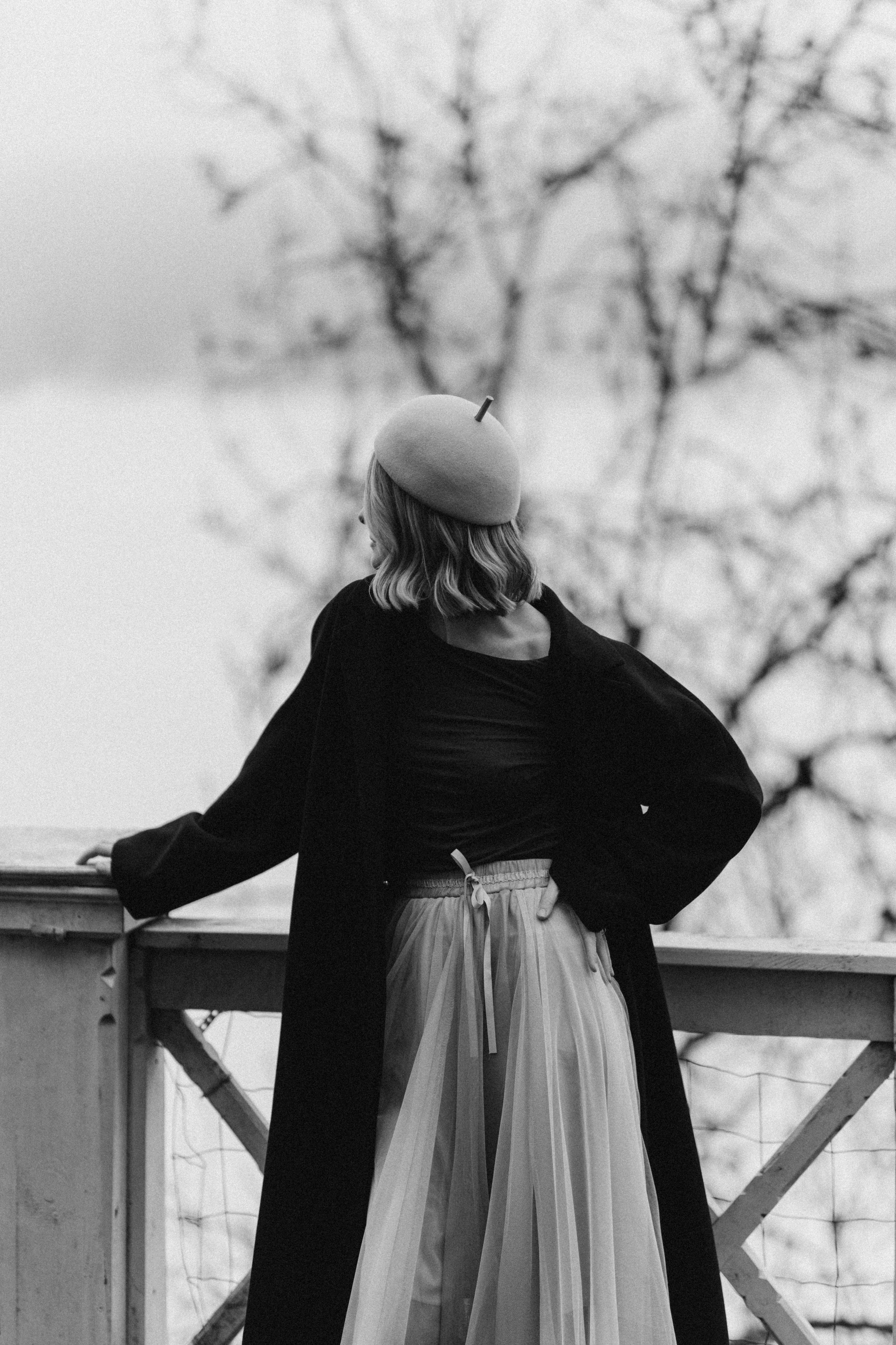 Woman phoshoot. Wedding and potrait photographer in Helsinki Vickan O