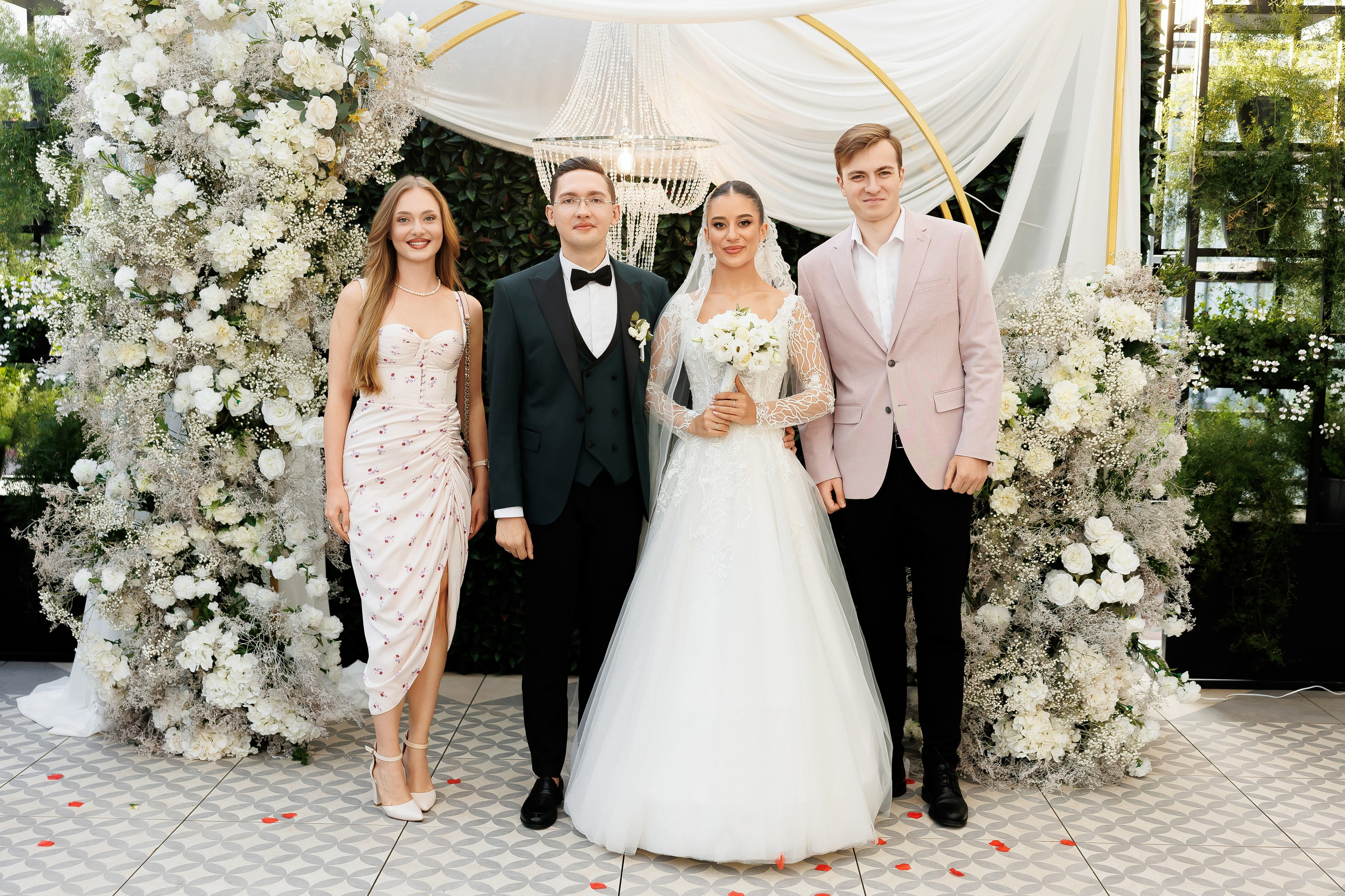 Serghei & Erica — Queen Residence. Servicii Foto și Video 067188353