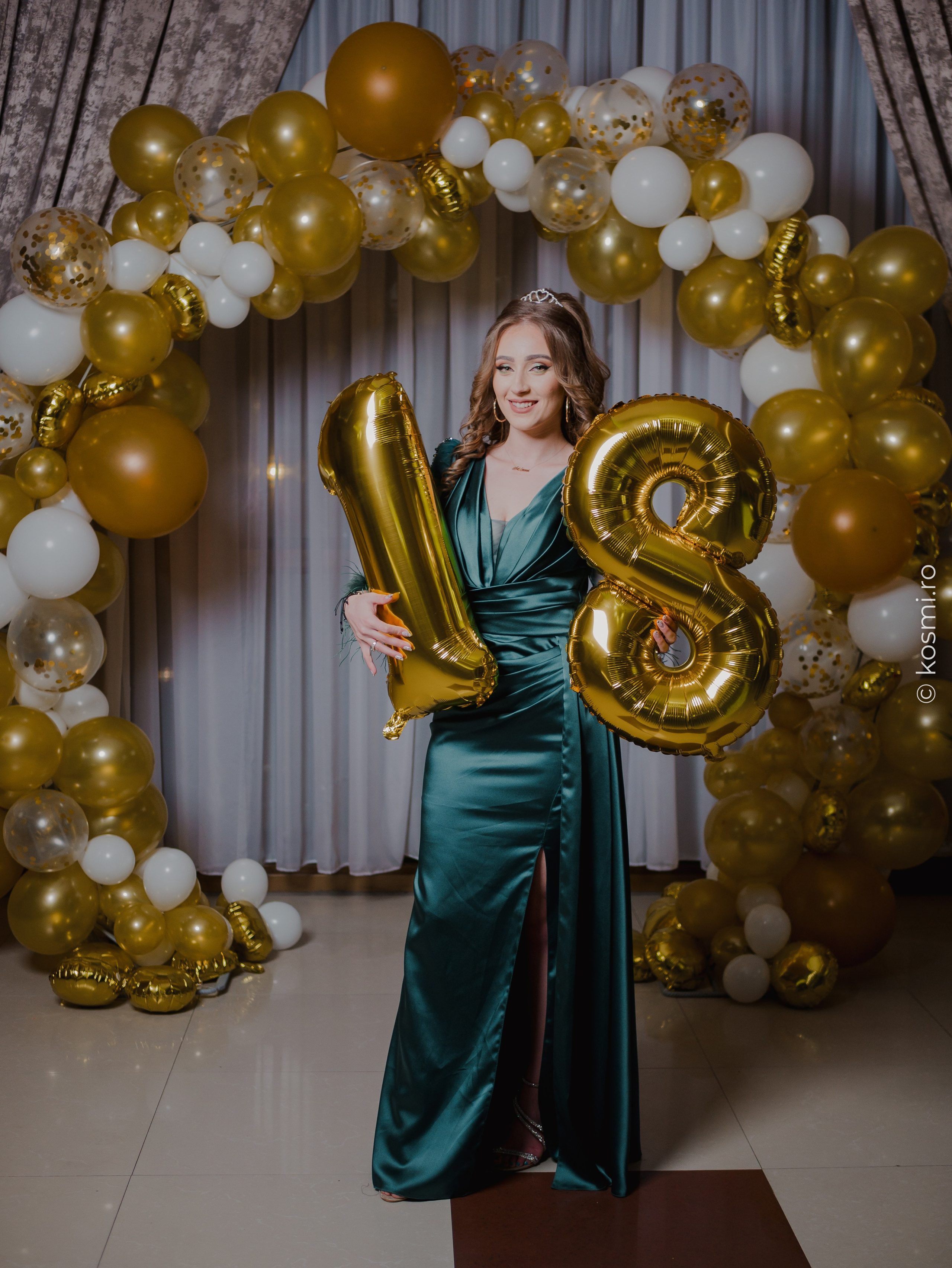 Majorat Andreea. Kosmi