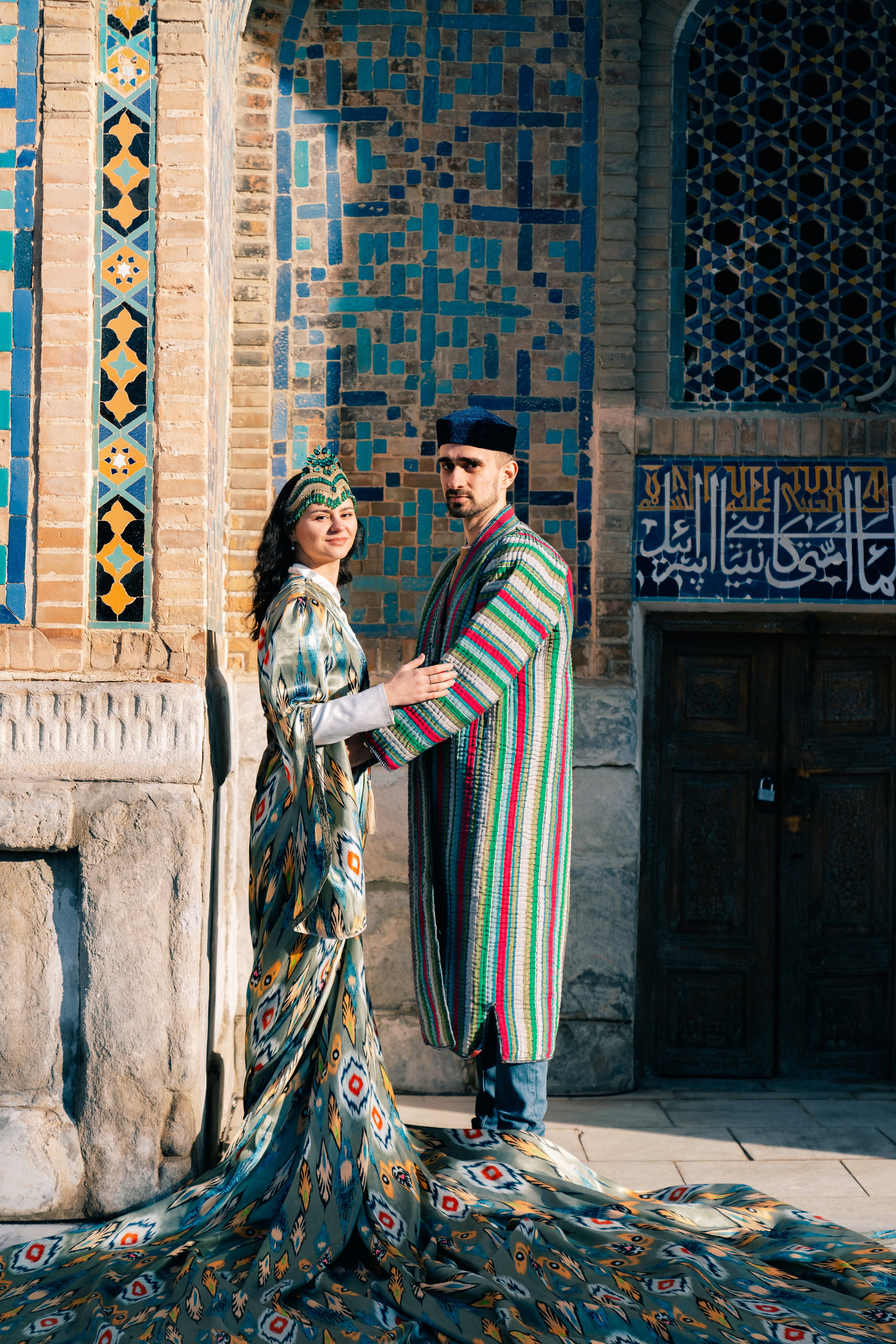 Утренняя фотосессия на площади Регистан: Магия рассвета в Самарканде. Фотограф в Узбекистане и Самарканде Джасур Марупов