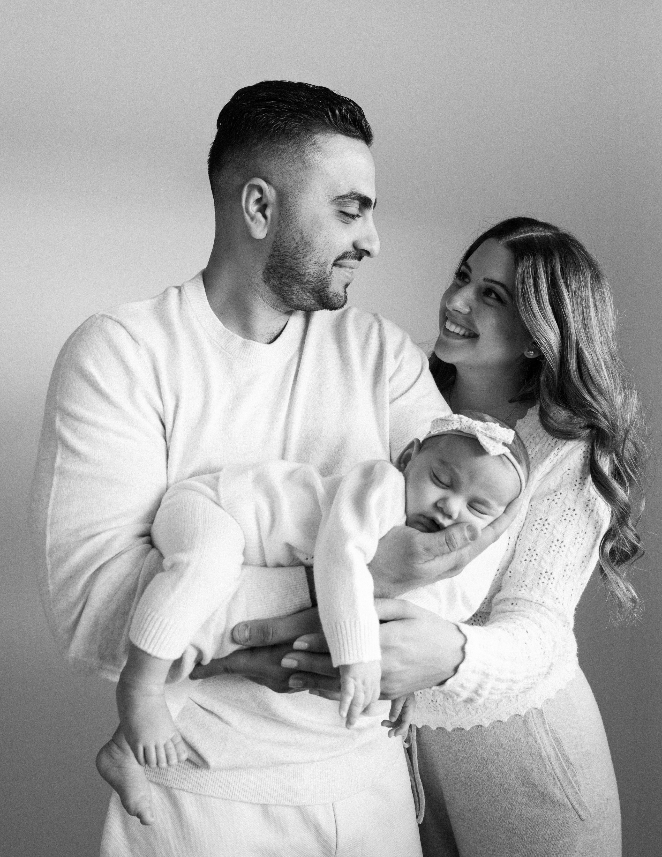 Lifestyle newborn. Los Angeles maternity, boudoir and family photographer