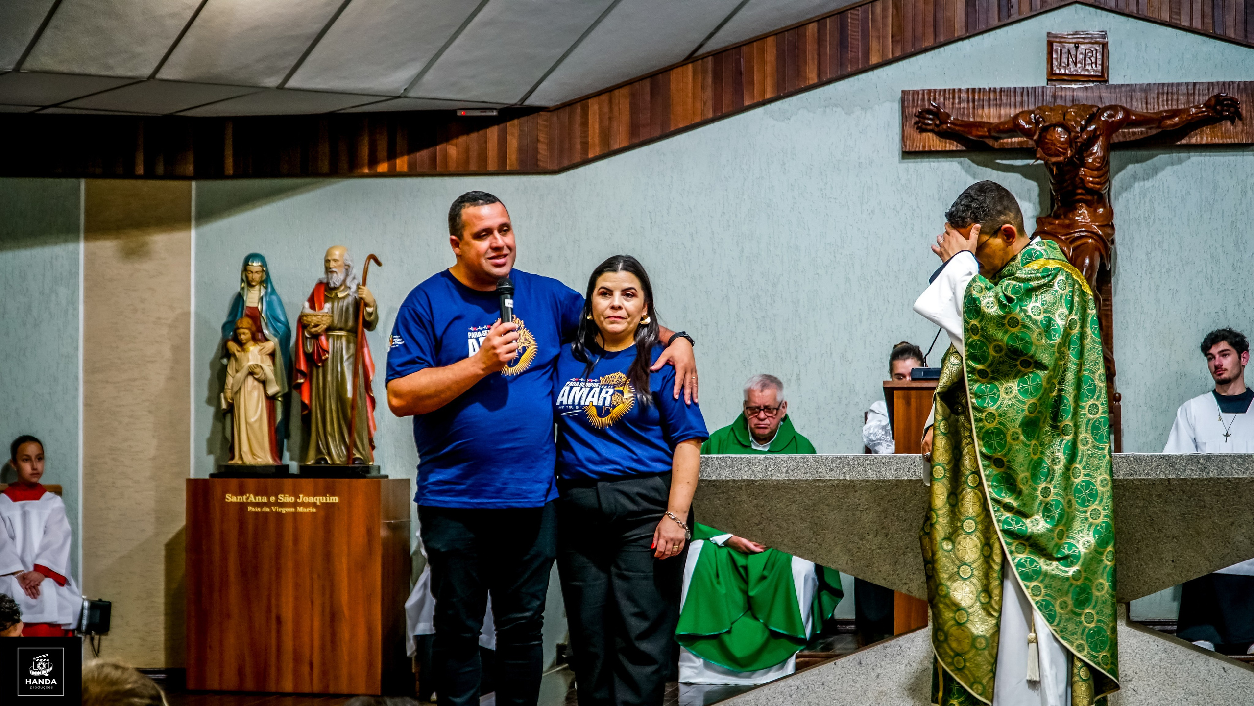 Acampamento Casais. Handa Produções