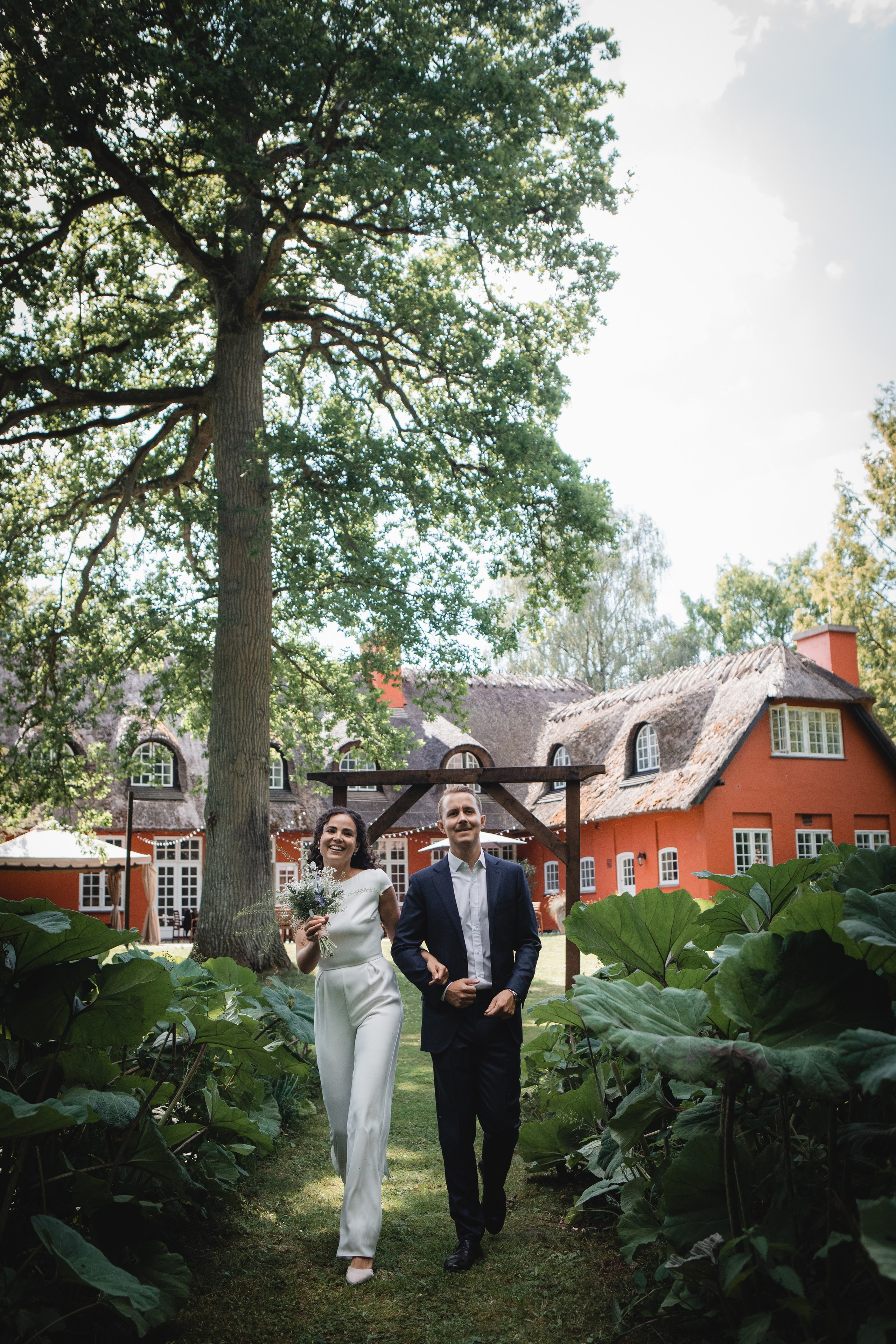 Elissa | Mads. Professional wedding photographer in Copenhagen, Denmark — Julia Byron